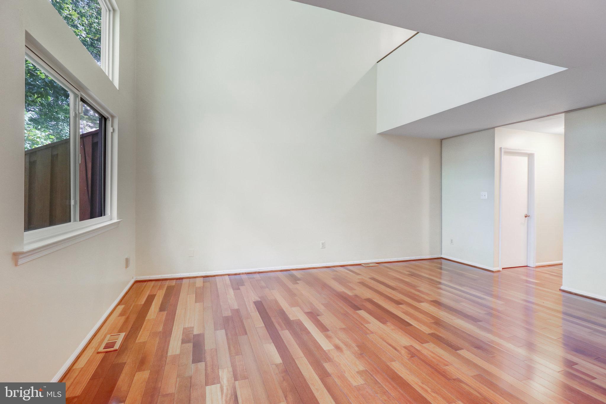 BURKE CENTRE - Residential Lease