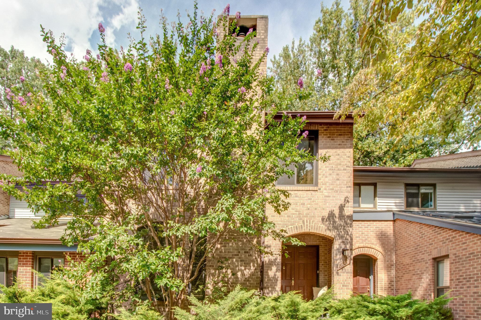 BURKE CENTRE - Residential Lease