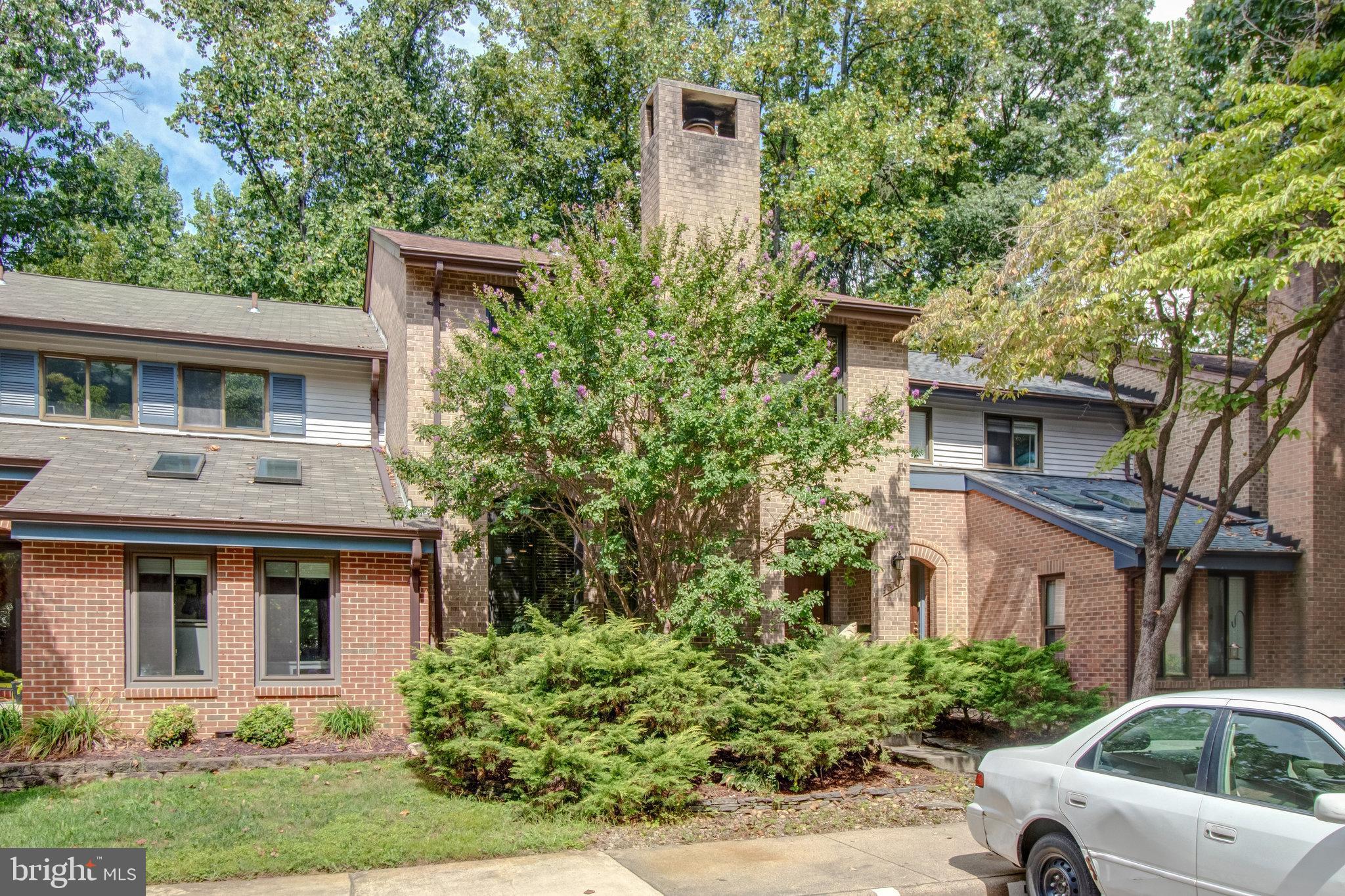 5707 WATERS EDGE LANDING COURT