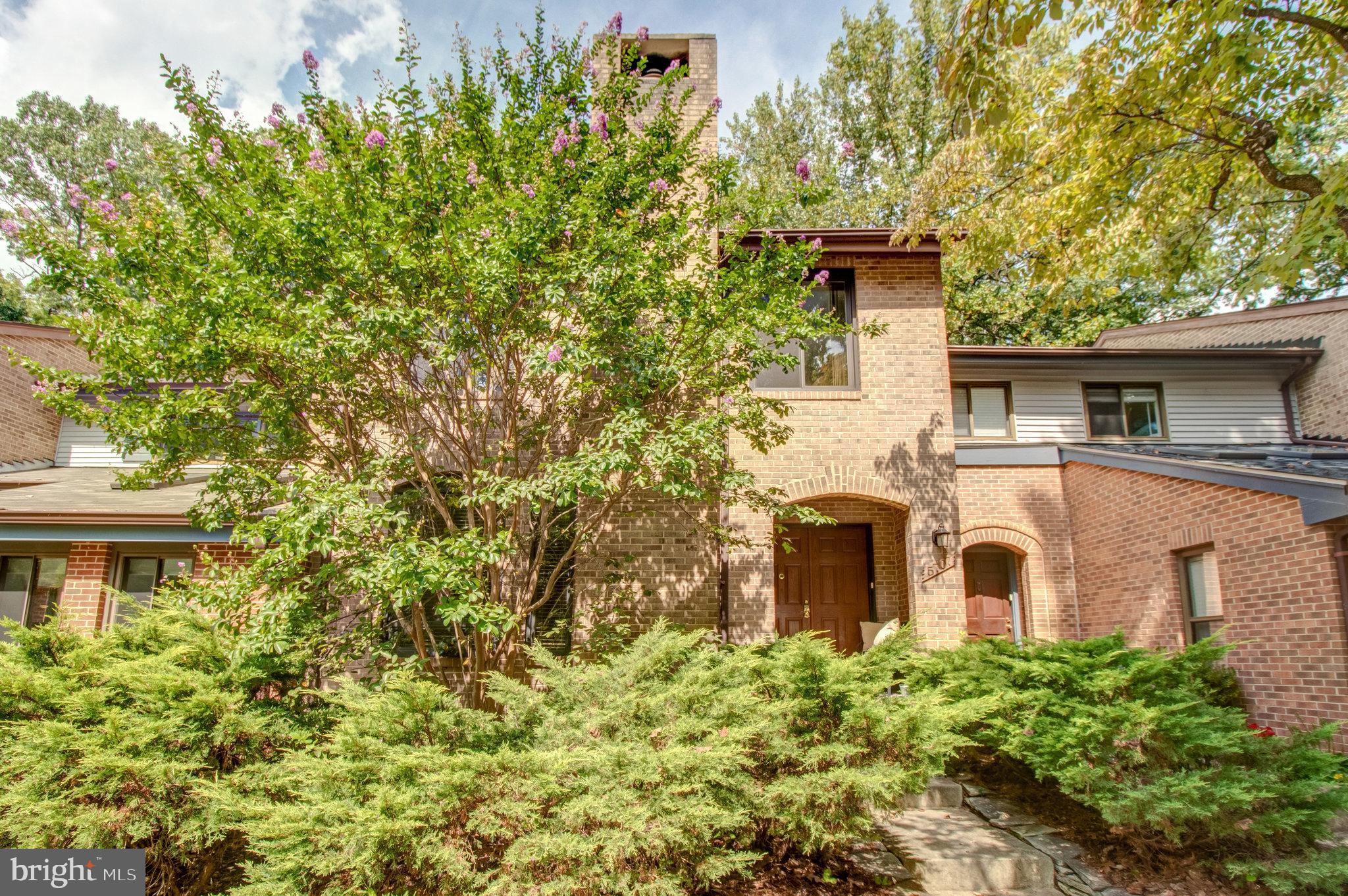 BURKE CENTRE - Residential Lease