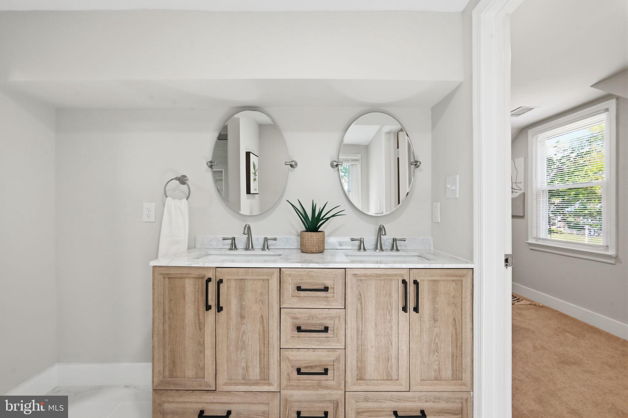 OAK SPRING - Residential