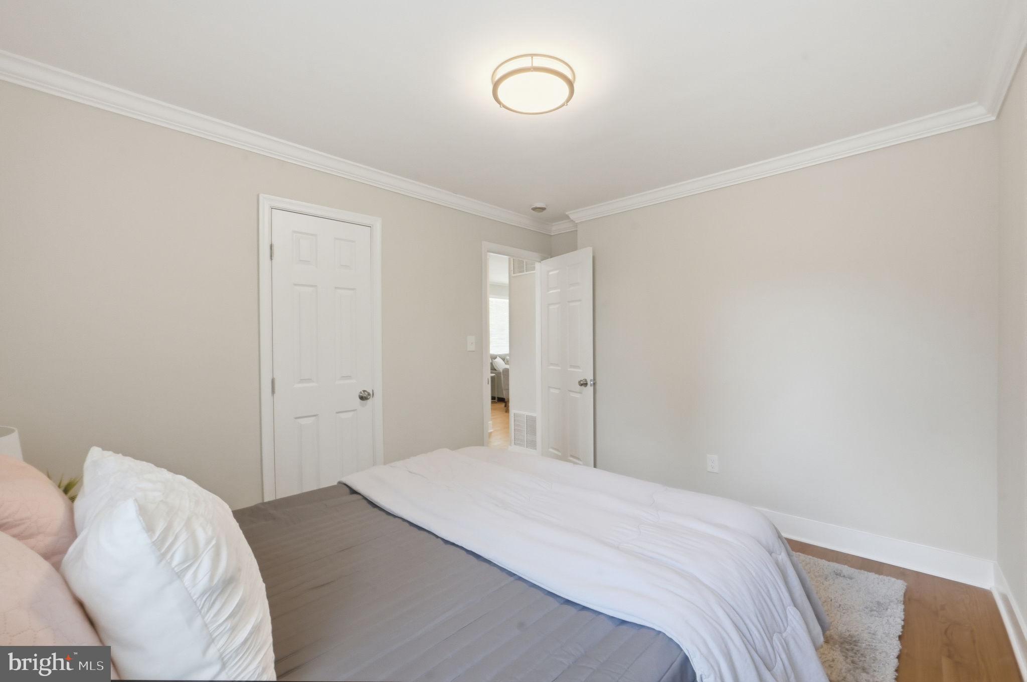 OAK SPRING - Residential