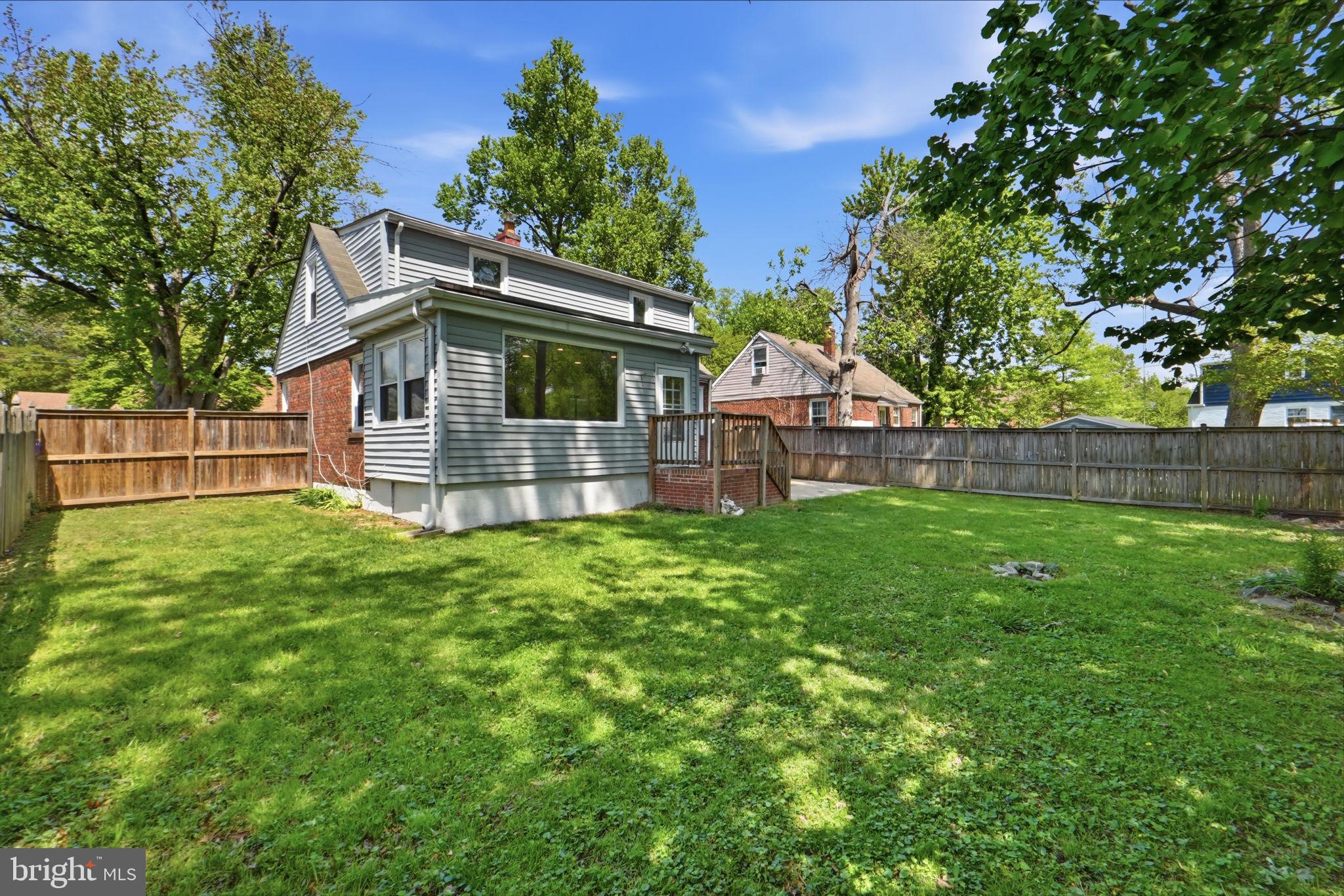 OAK SPRING - Residential