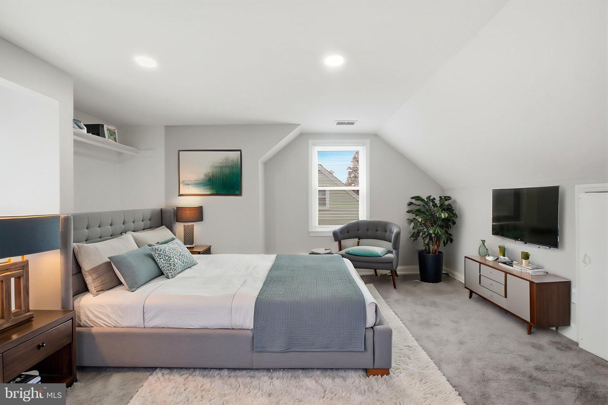 OAK SPRING - Residential