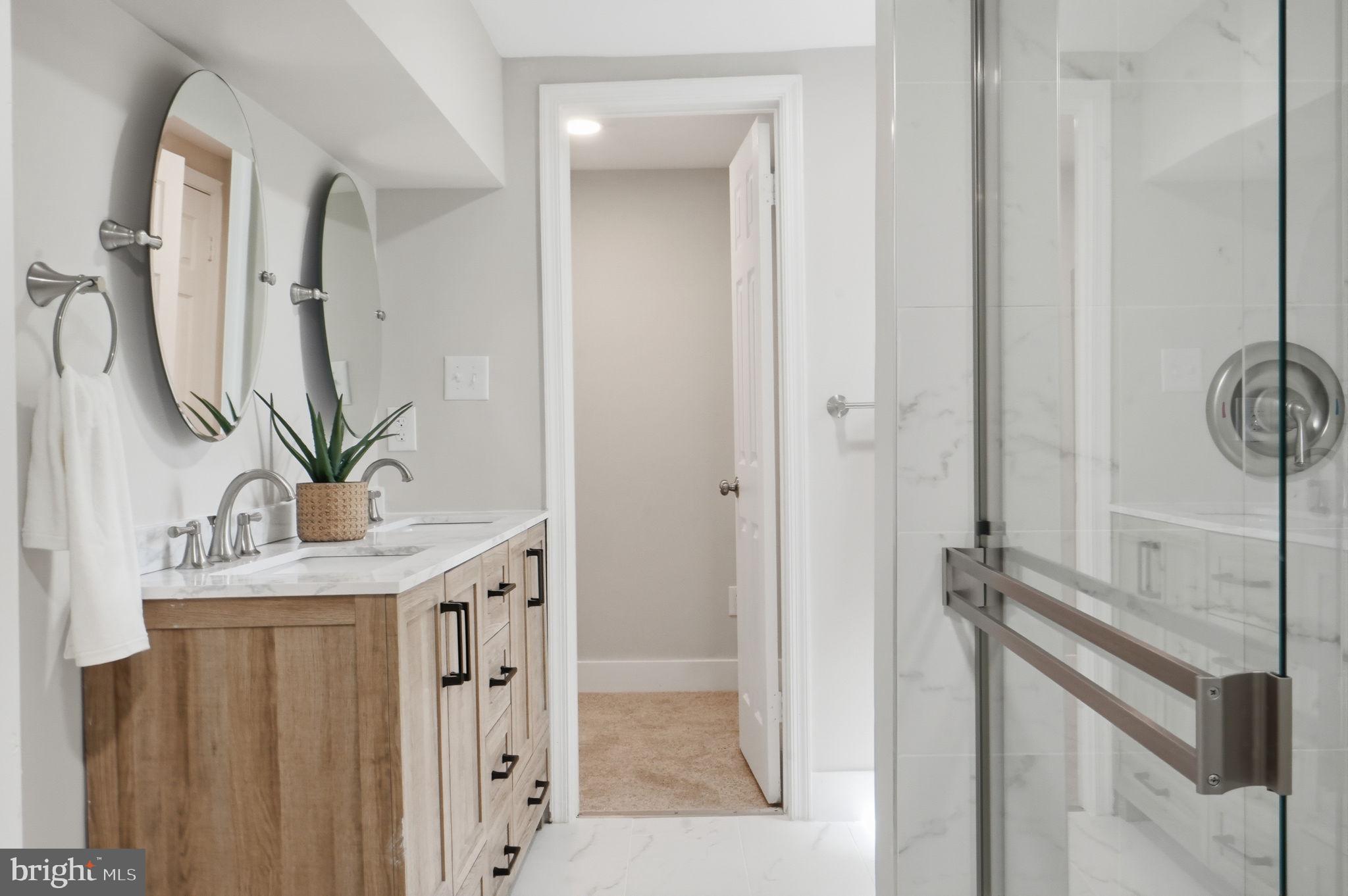 OAK SPRING - Residential