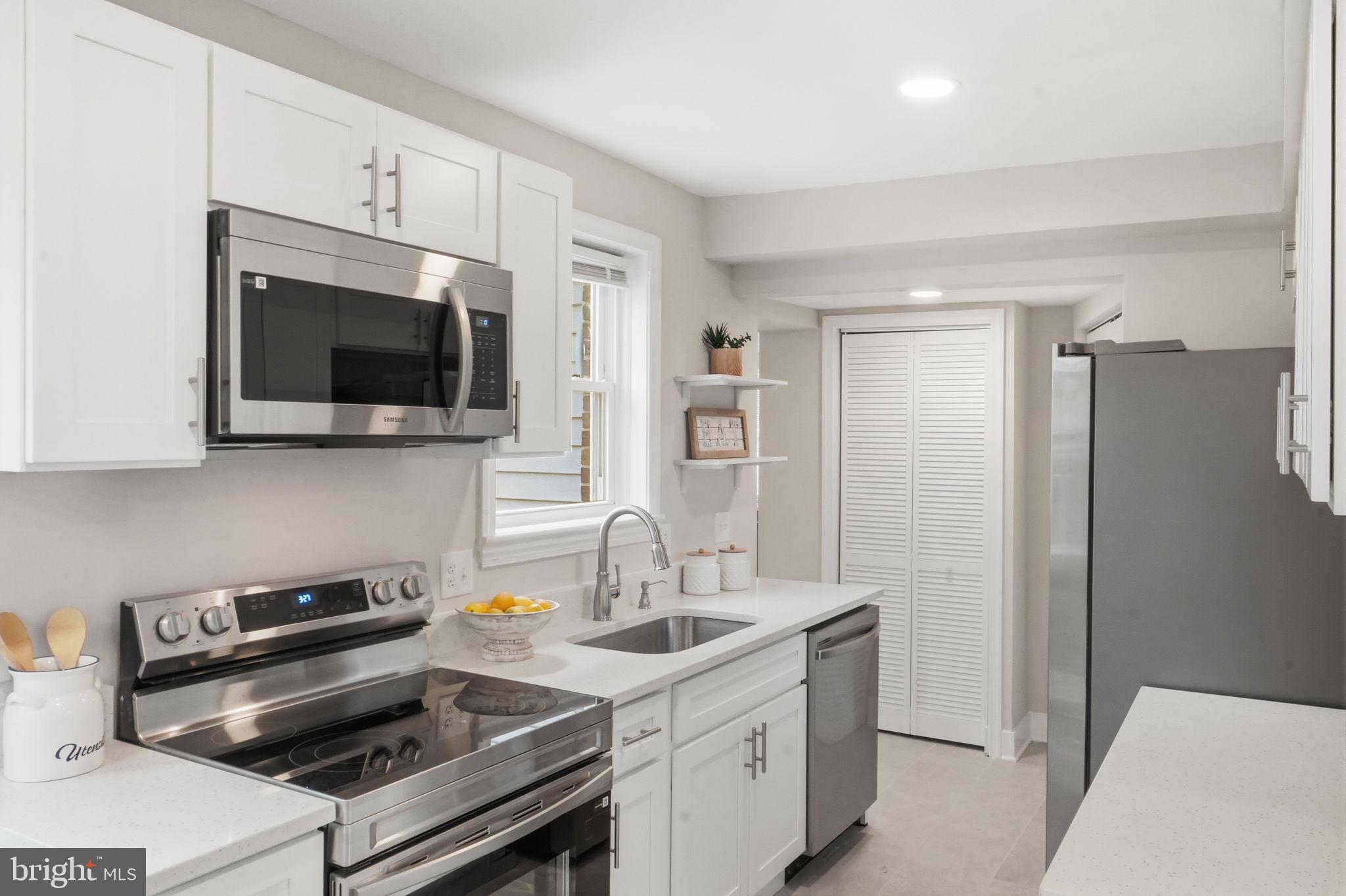 OAK SPRING - Residential