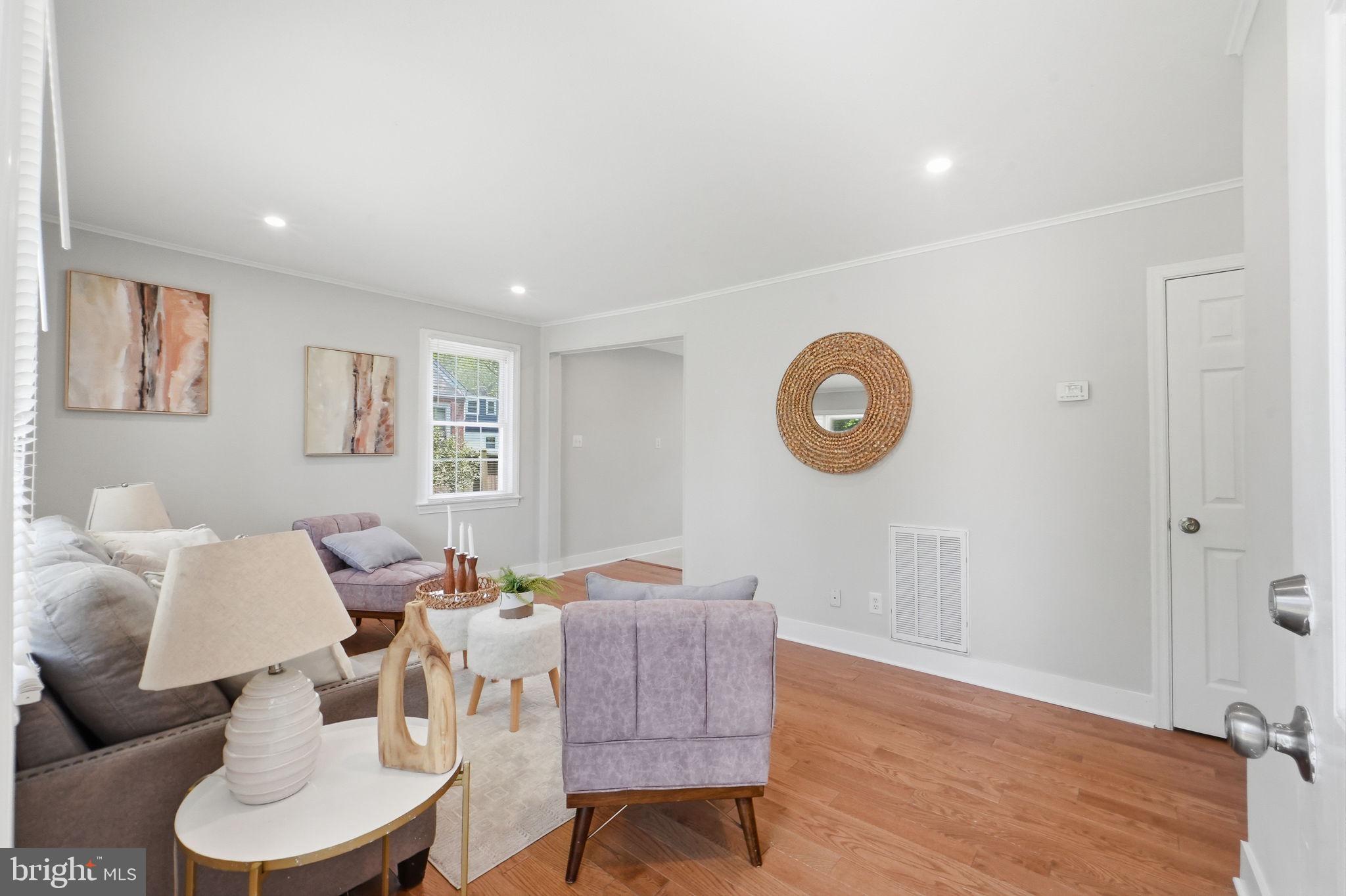 OAK SPRING - Residential