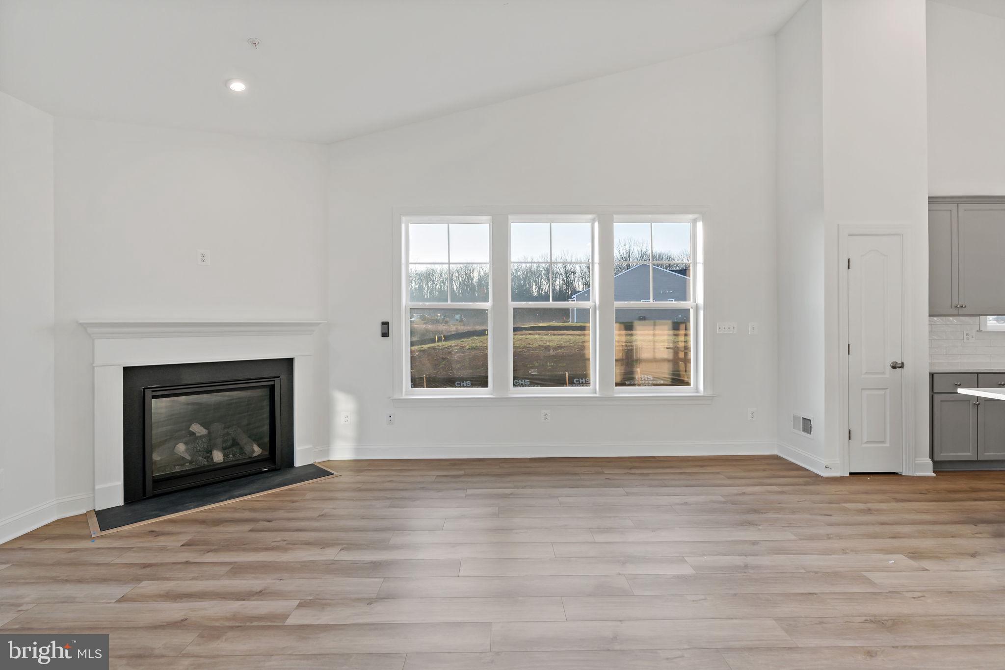 ROSEHILL MANOR - Residential