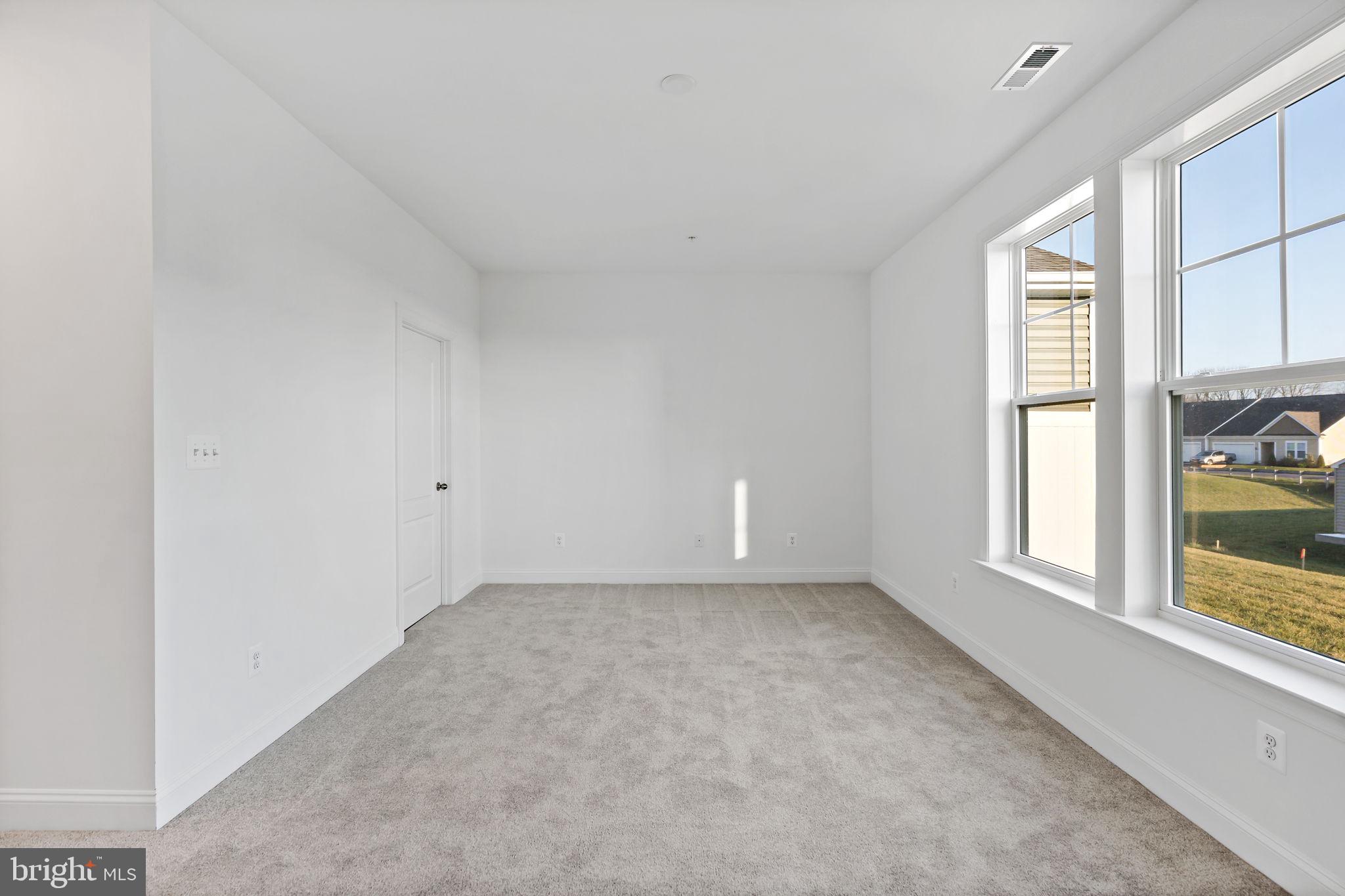 ROSEHILL MANOR - Residential