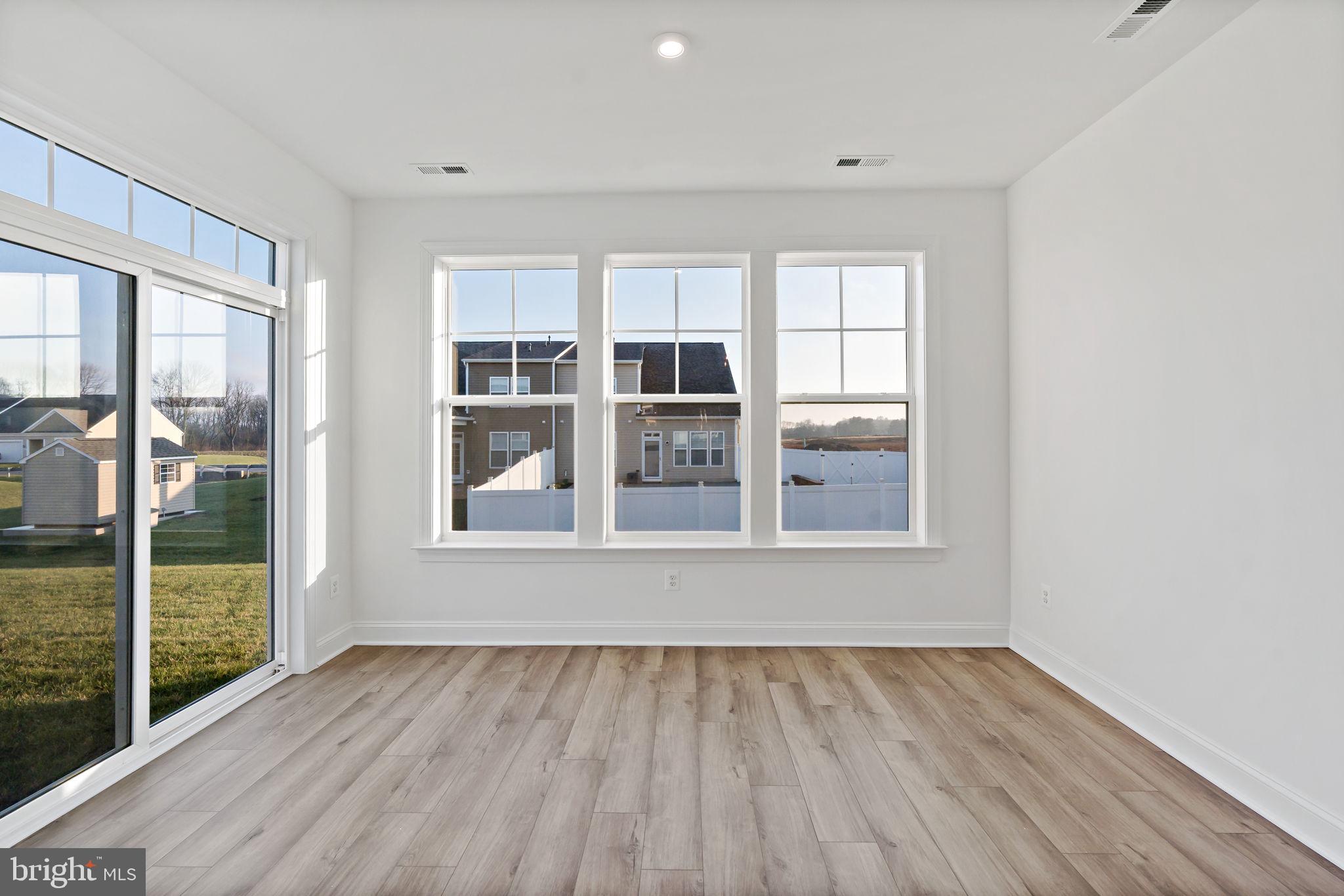 ROSEHILL MANOR - Residential