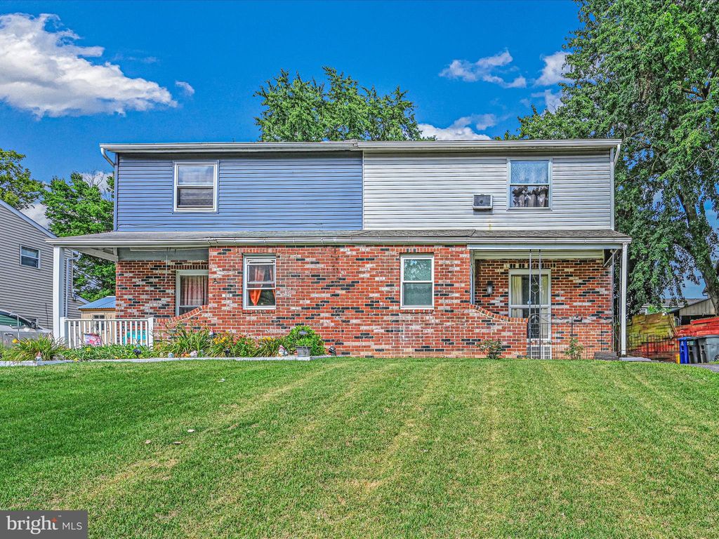 Photo of 539 Creekside Lane, Mount Joy, PA 17552 (MLS # PALA2053390)