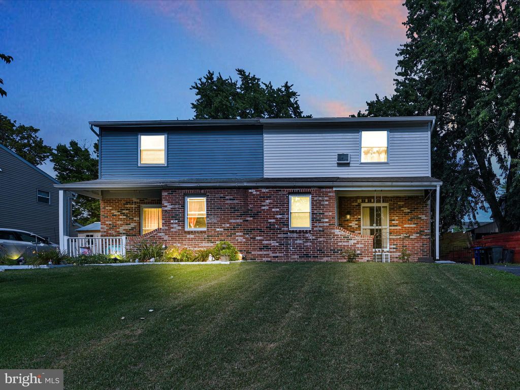 Photo of 539 Creekside Lane, Mount Joy, PA 17552 (MLS # PALA2053390)