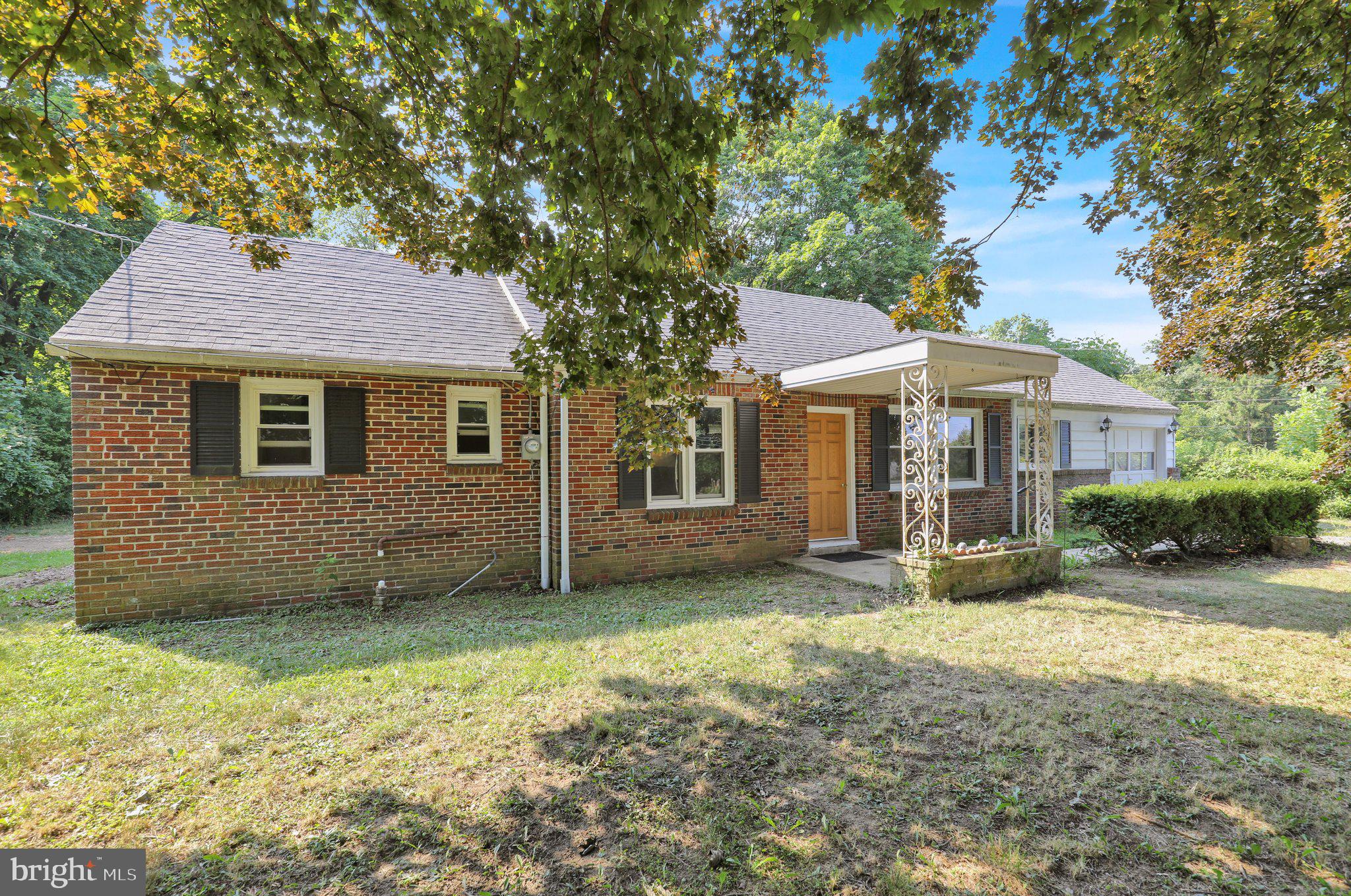 3215 PRICETOWN ROAD