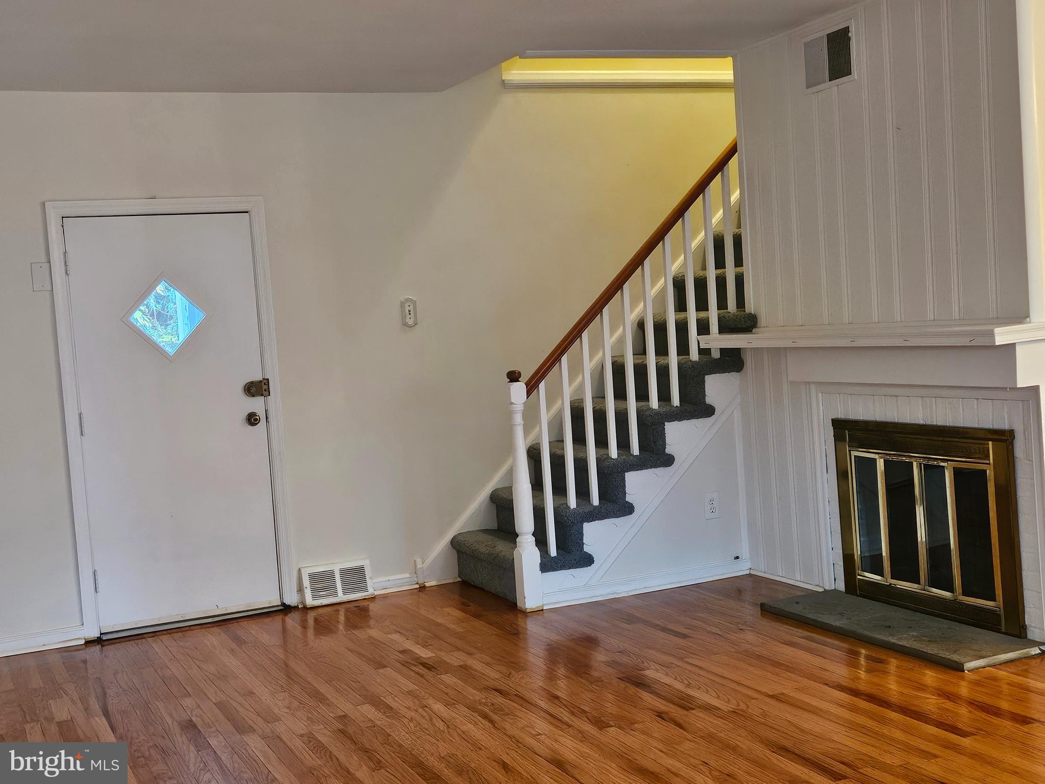 GLENSIDE GARDENS - Residential Lease