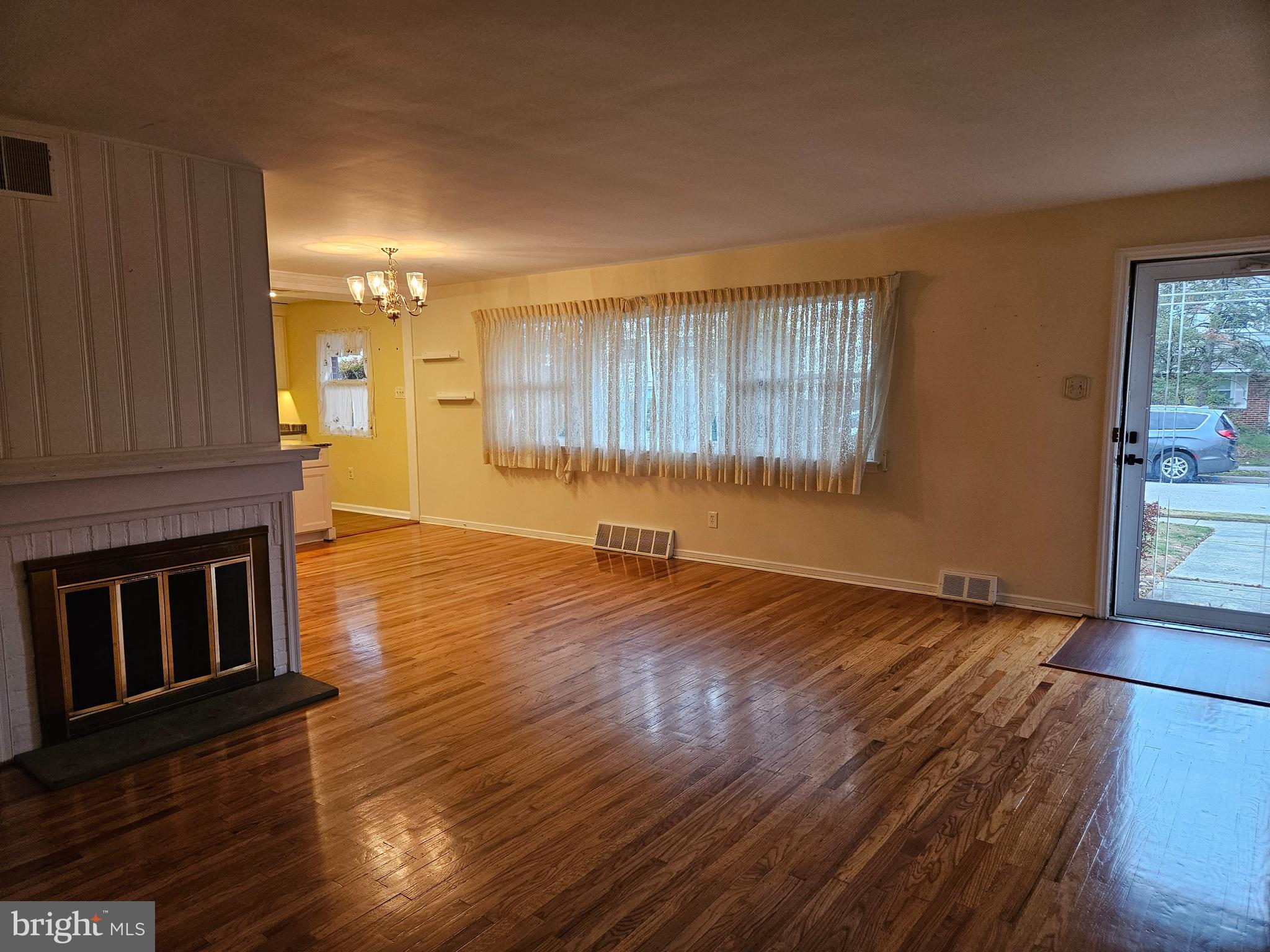 GLENSIDE GARDENS - Residential Lease