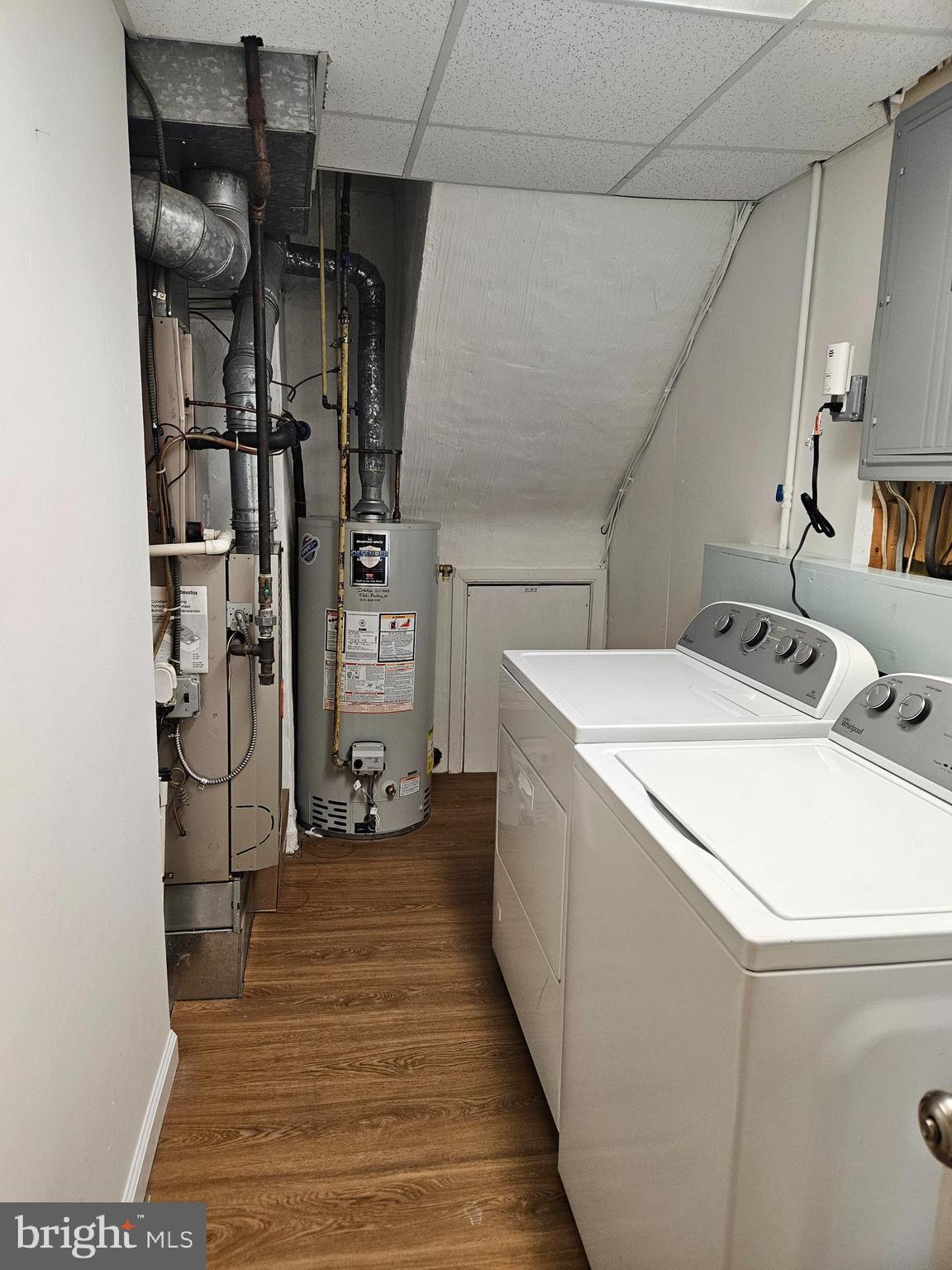 GLENSIDE GARDENS - Residential Lease