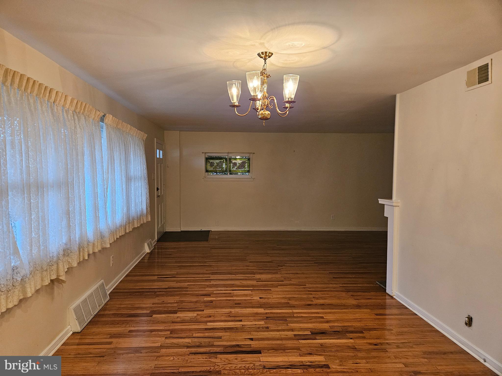 GLENSIDE GARDENS - Residential Lease