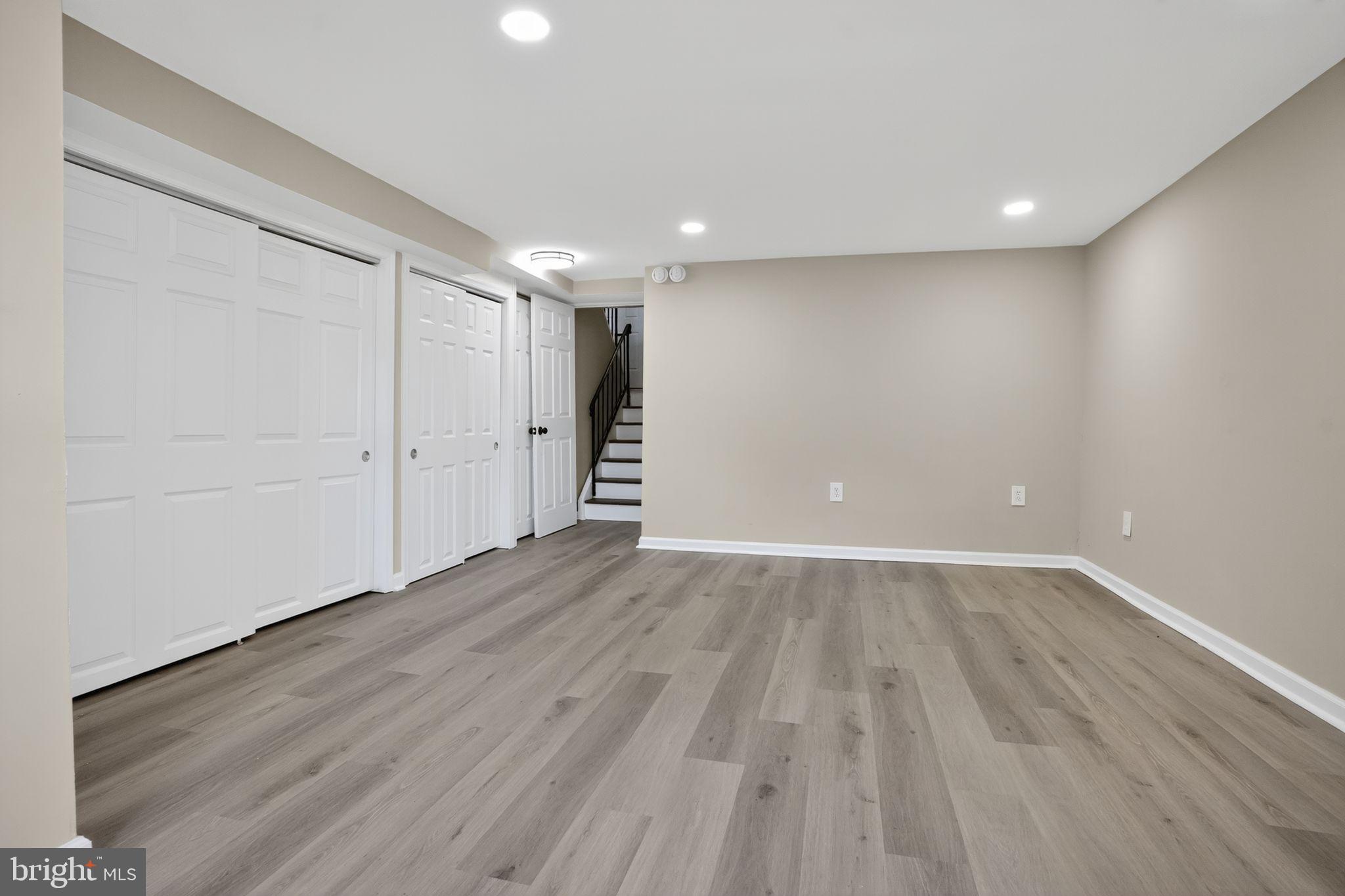 MILL CREEK - Residential