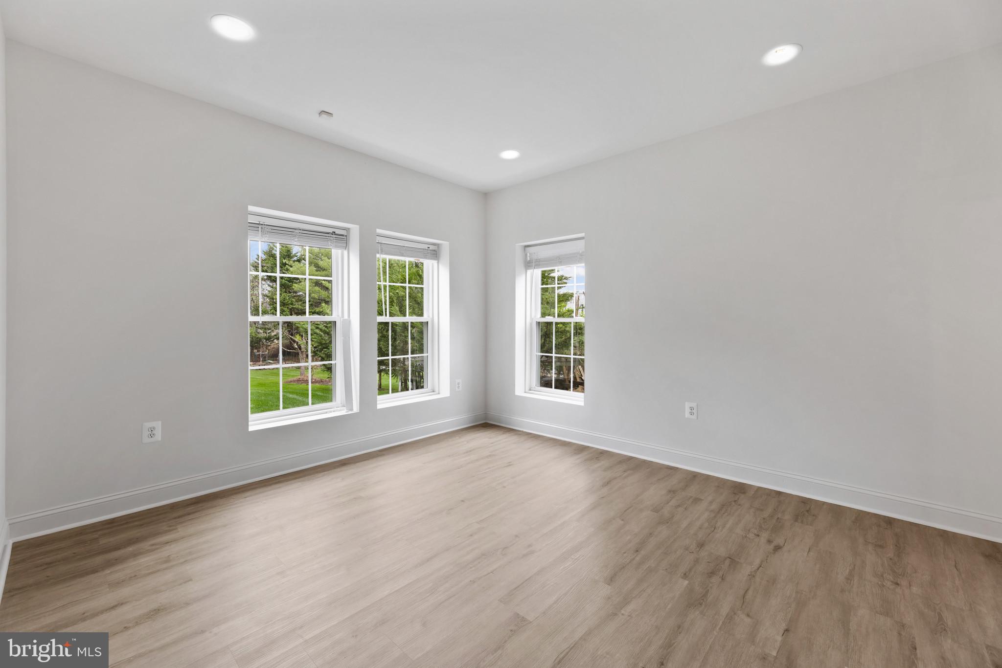 CEDAR HUNT - Residential