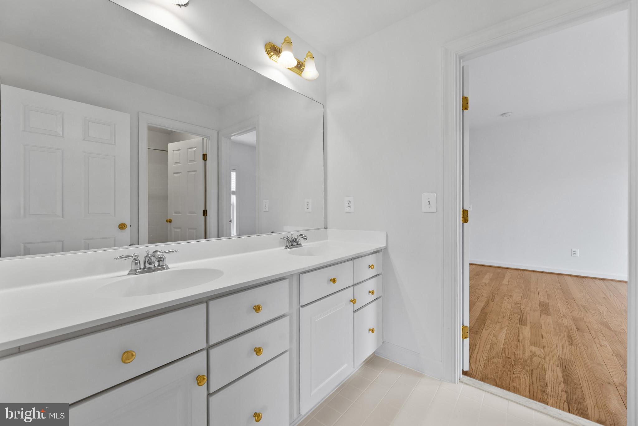 CEDAR HUNT - Residential