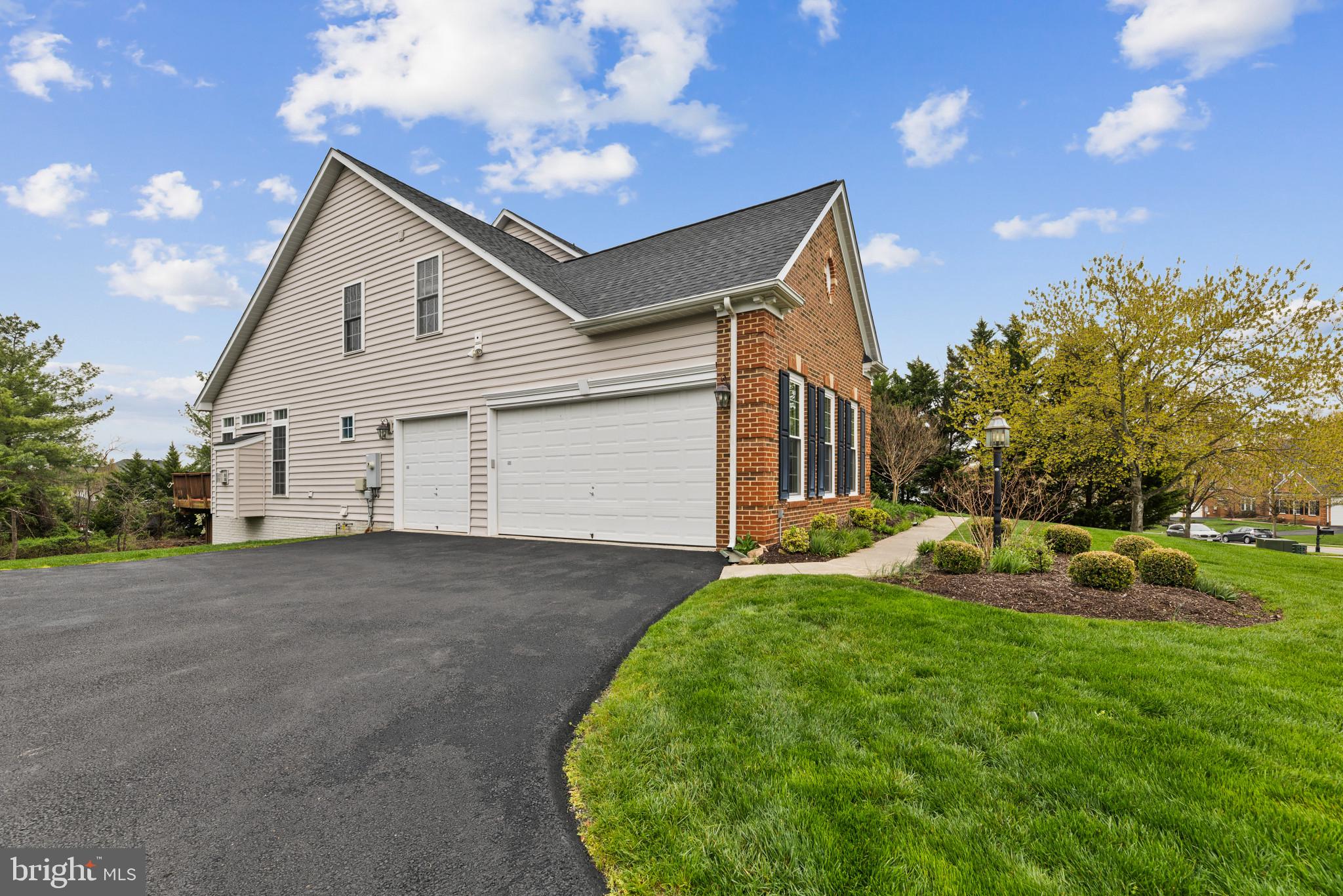 CEDAR HUNT - Residential