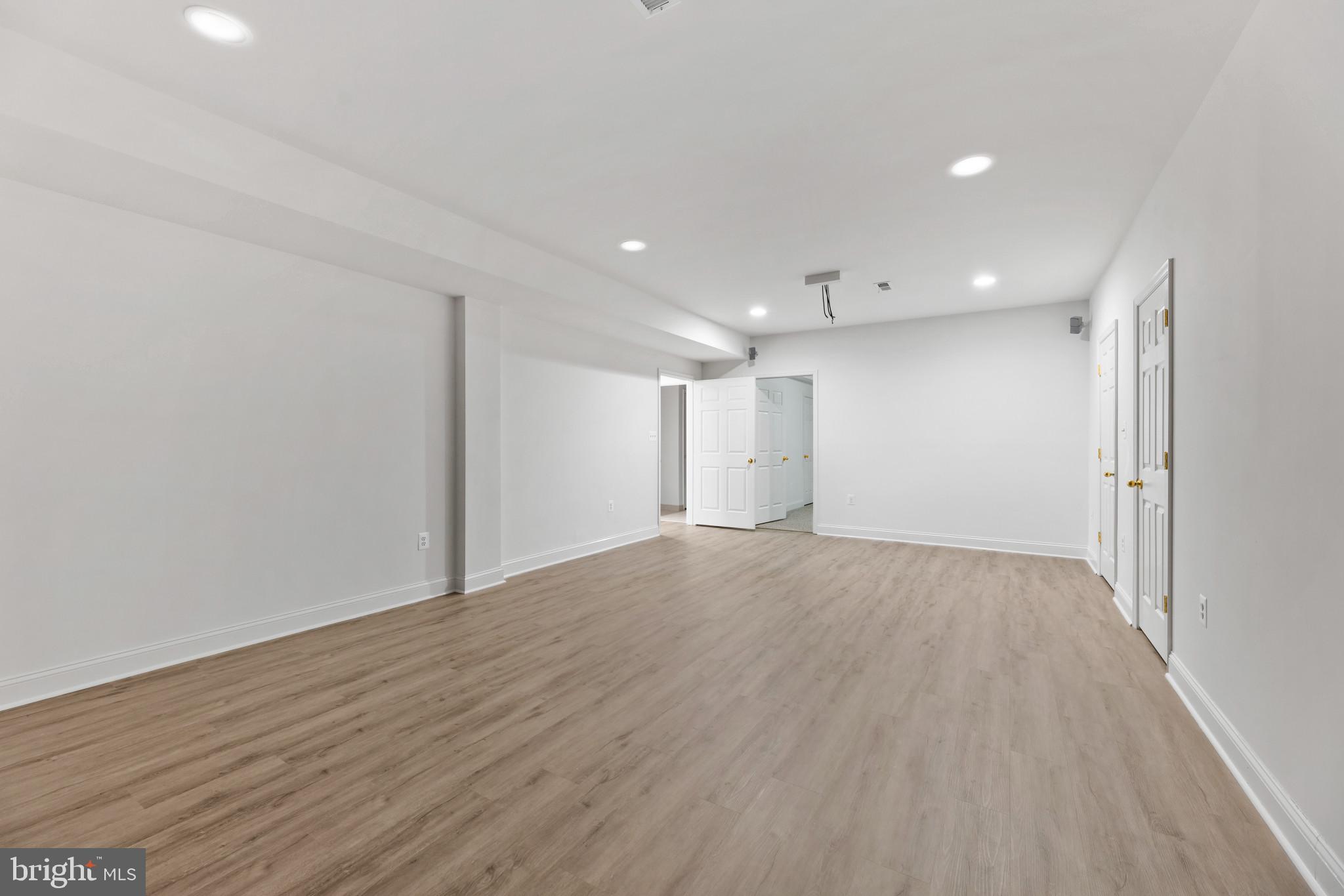 CEDAR HUNT - Residential