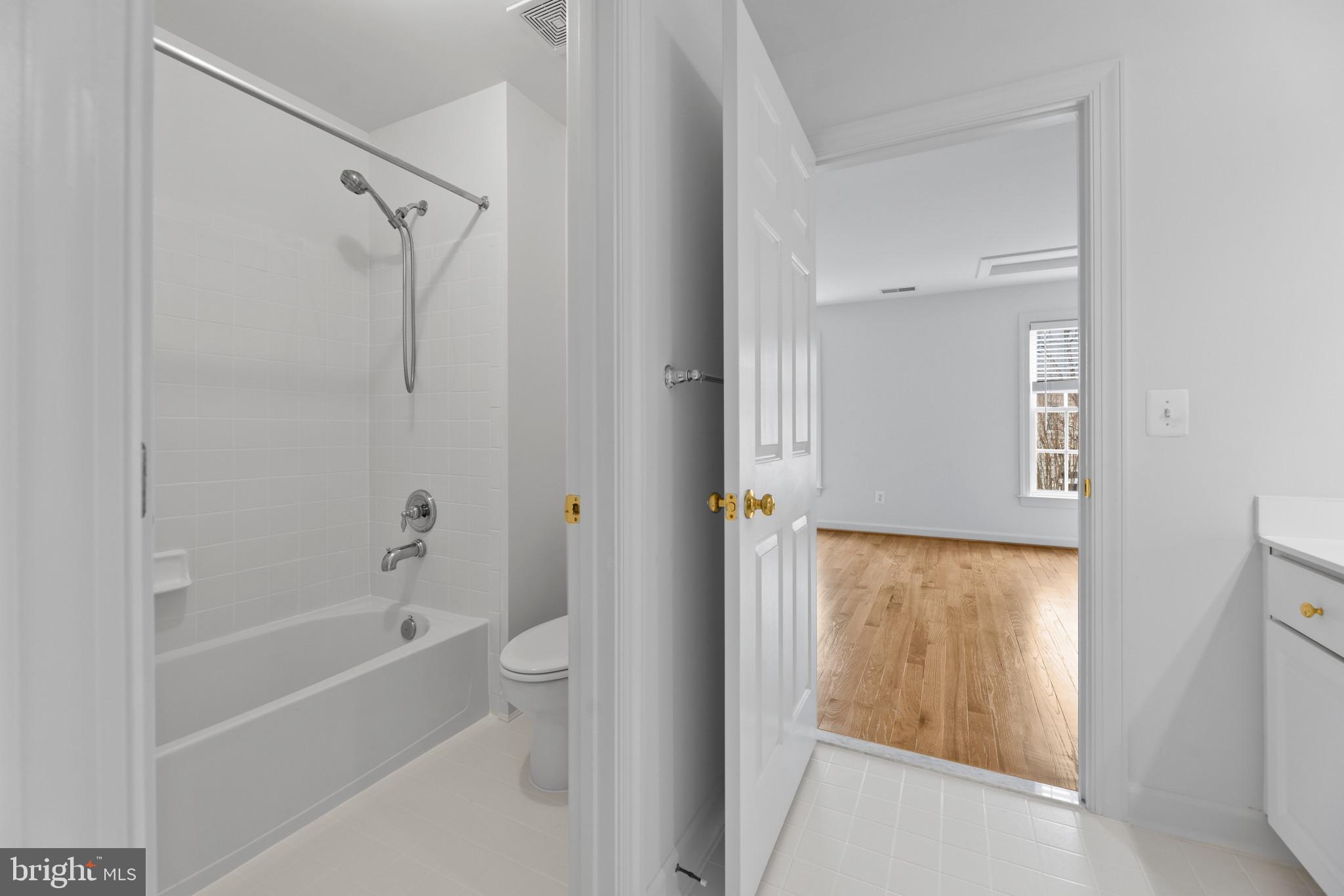 CEDAR HUNT - Residential