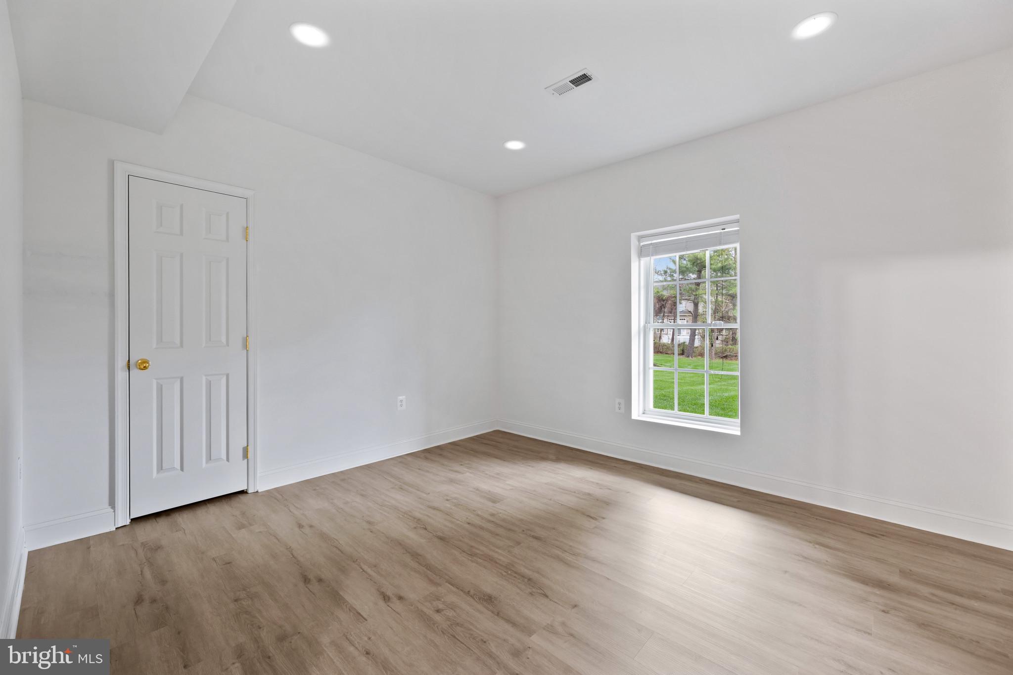 CEDAR HUNT - Residential