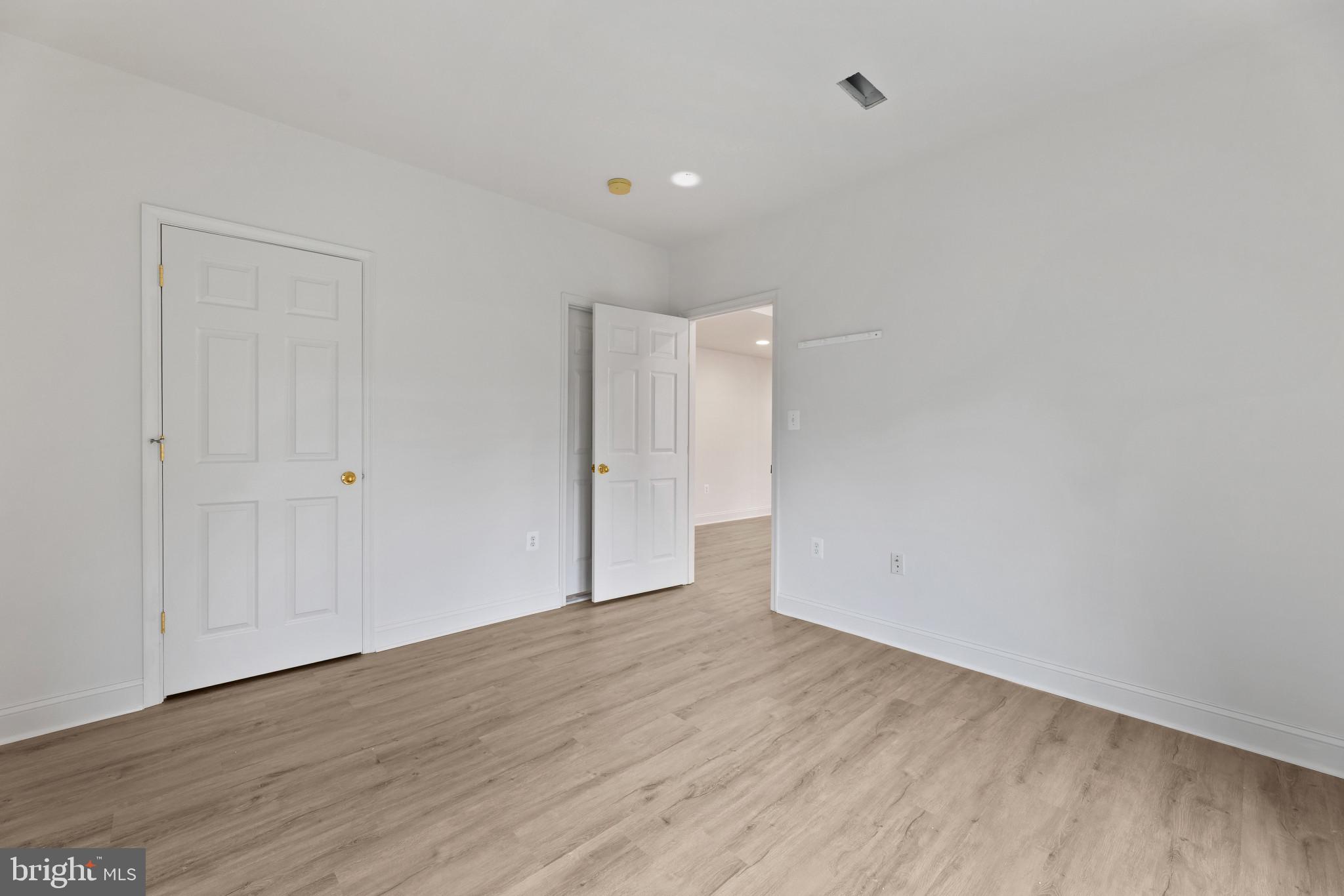 CEDAR HUNT - Residential