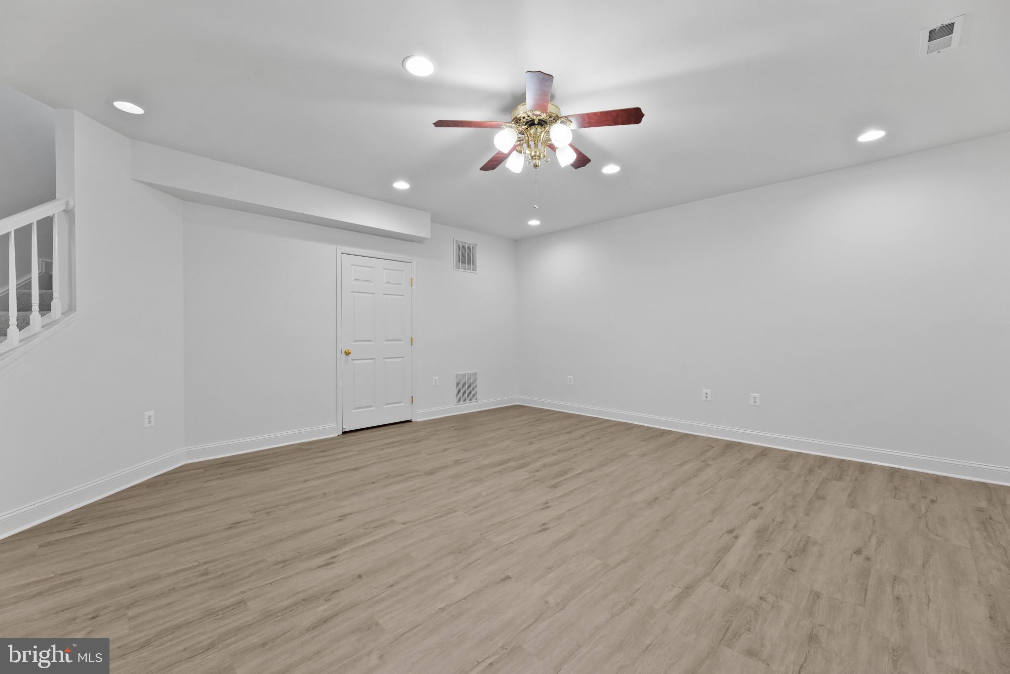 CEDAR HUNT - Residential