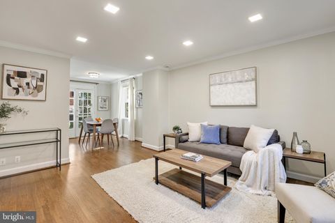 4894 28TH STREET S ARLINGTON VA 22206