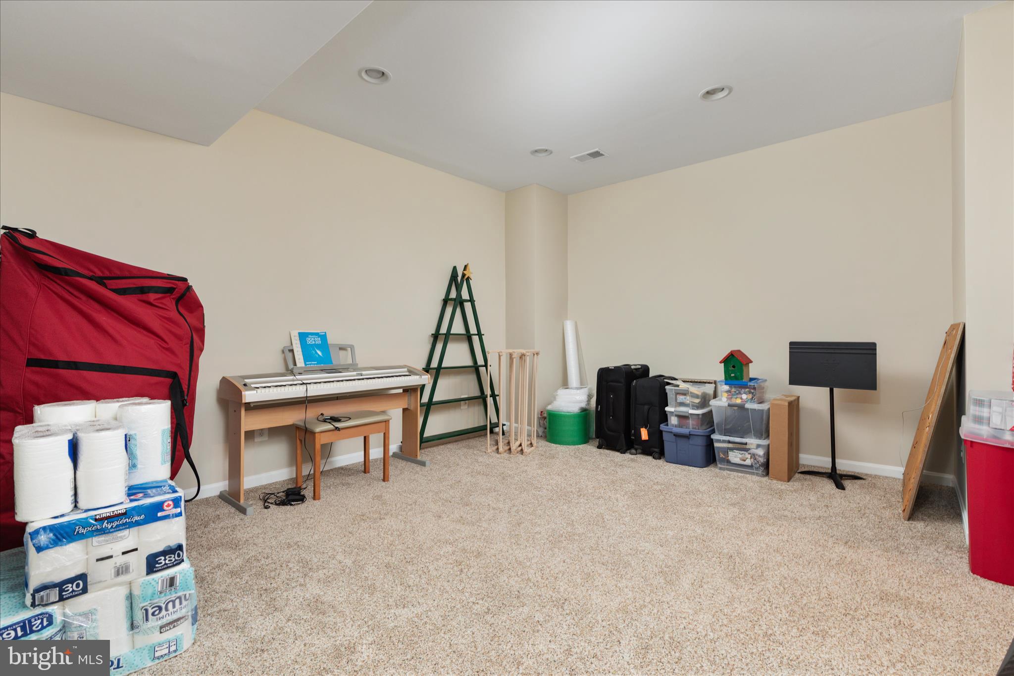 LANSDOWNE ON THE POTOMAC - Residential