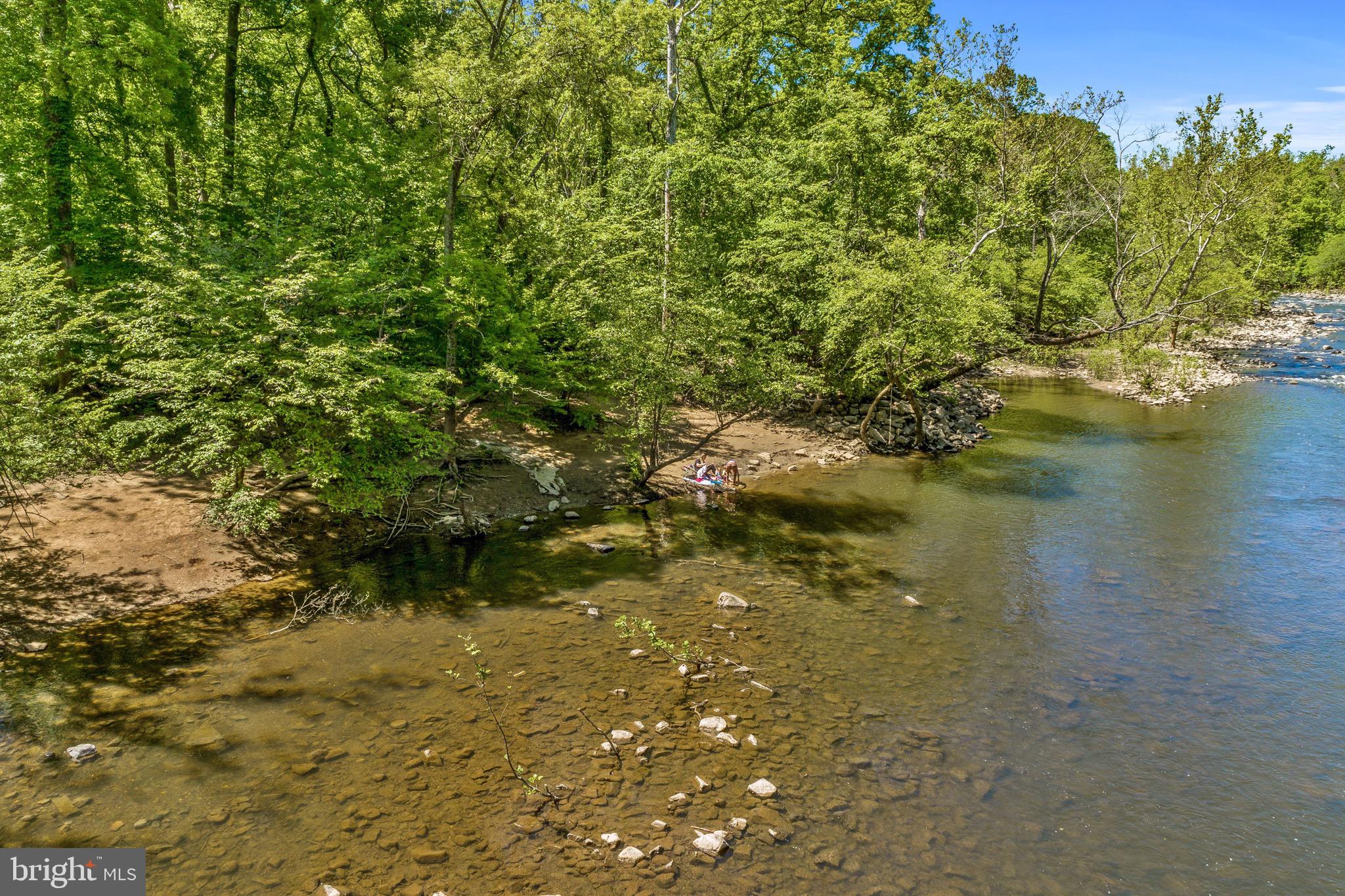 LANSDOWNE ON THE POTOMAC - Residential