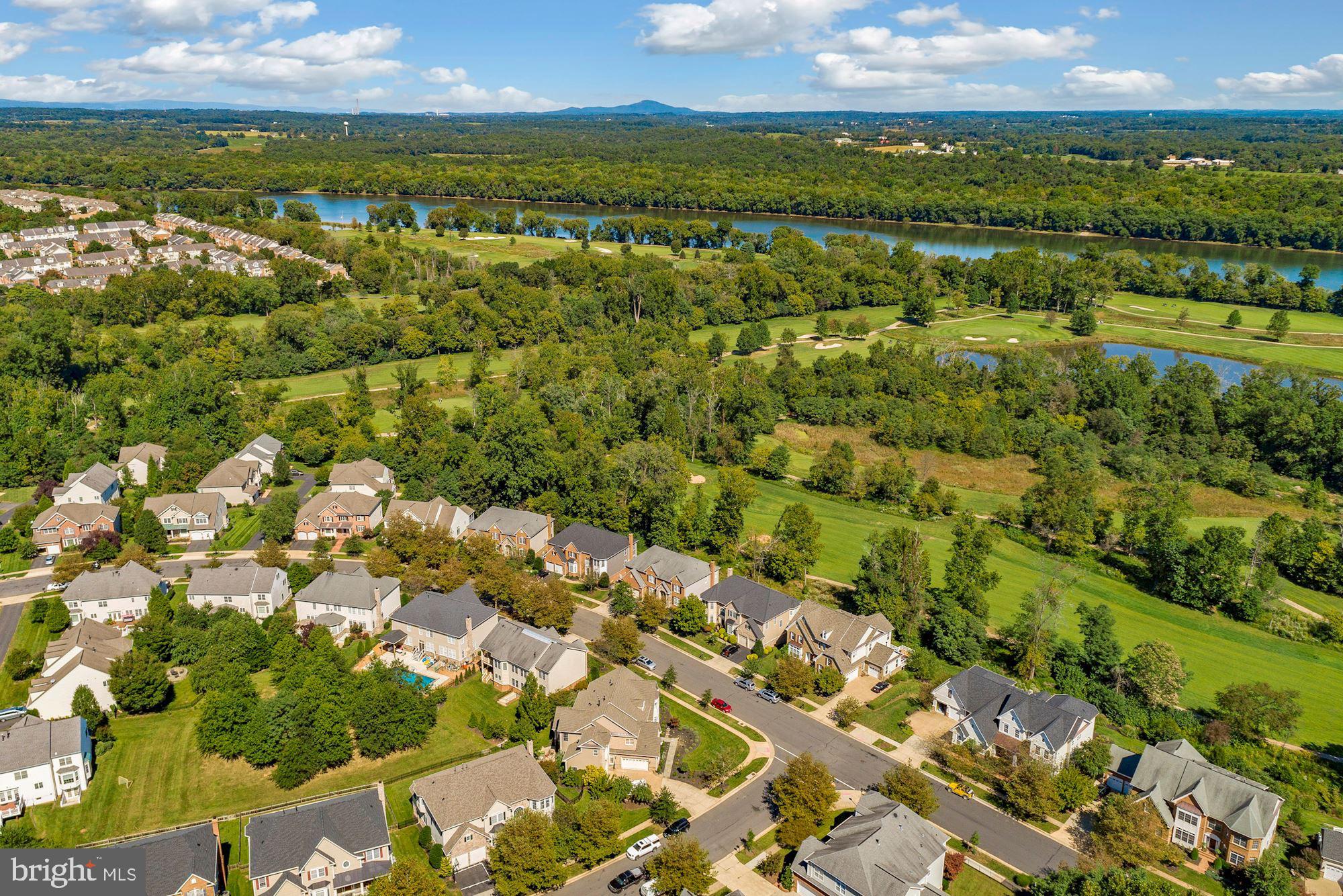 LANSDOWNE ON THE POTOMAC - Residential