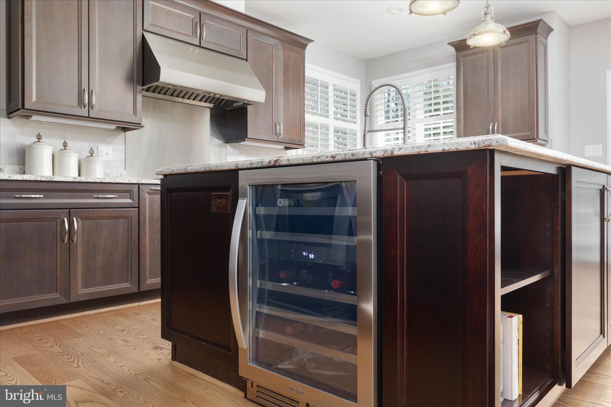 LANSDOWNE ON THE POTOMAC - Residential