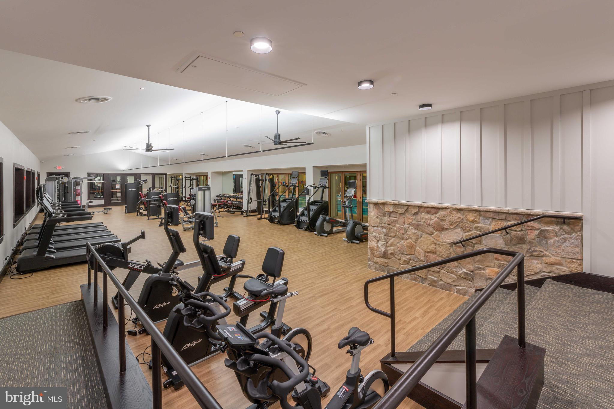 LANSDOWNE ON THE POTOMAC - Residential