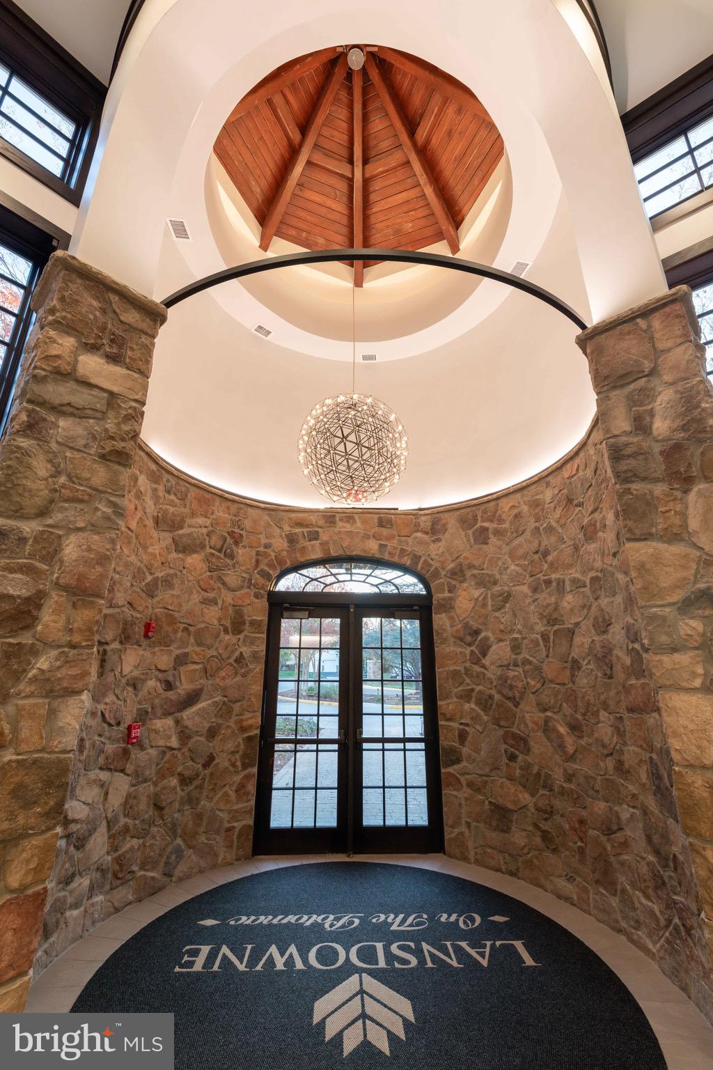 LANSDOWNE ON THE POTOMAC - Residential