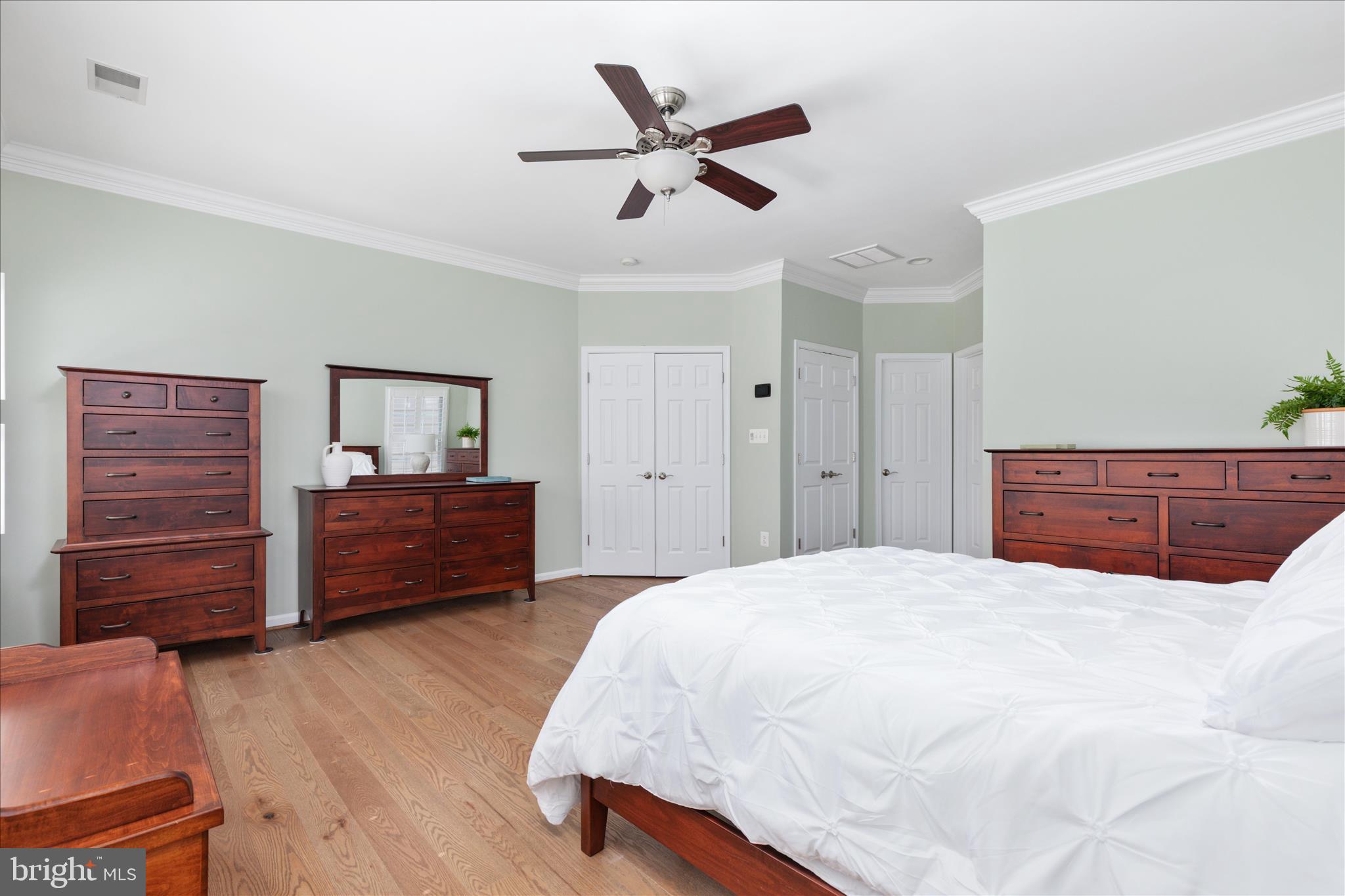 LANSDOWNE ON THE POTOMAC - Residential