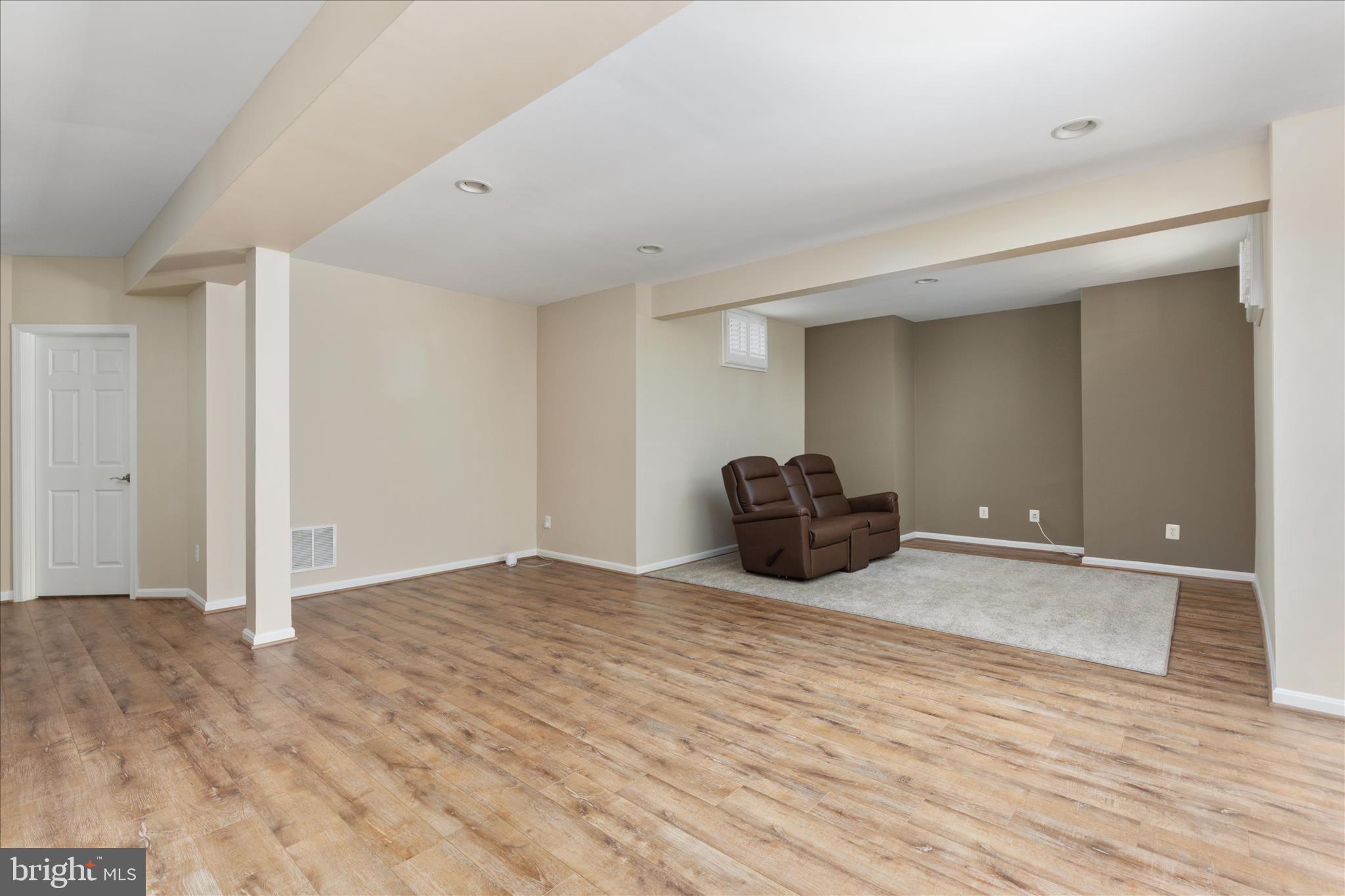 LANSDOWNE ON THE POTOMAC - Residential