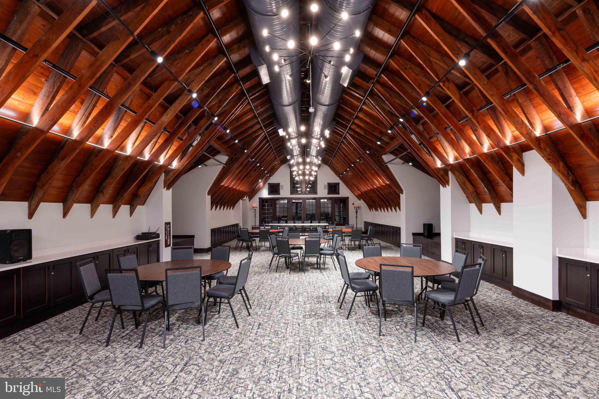 LANSDOWNE ON THE POTOMAC - Residential