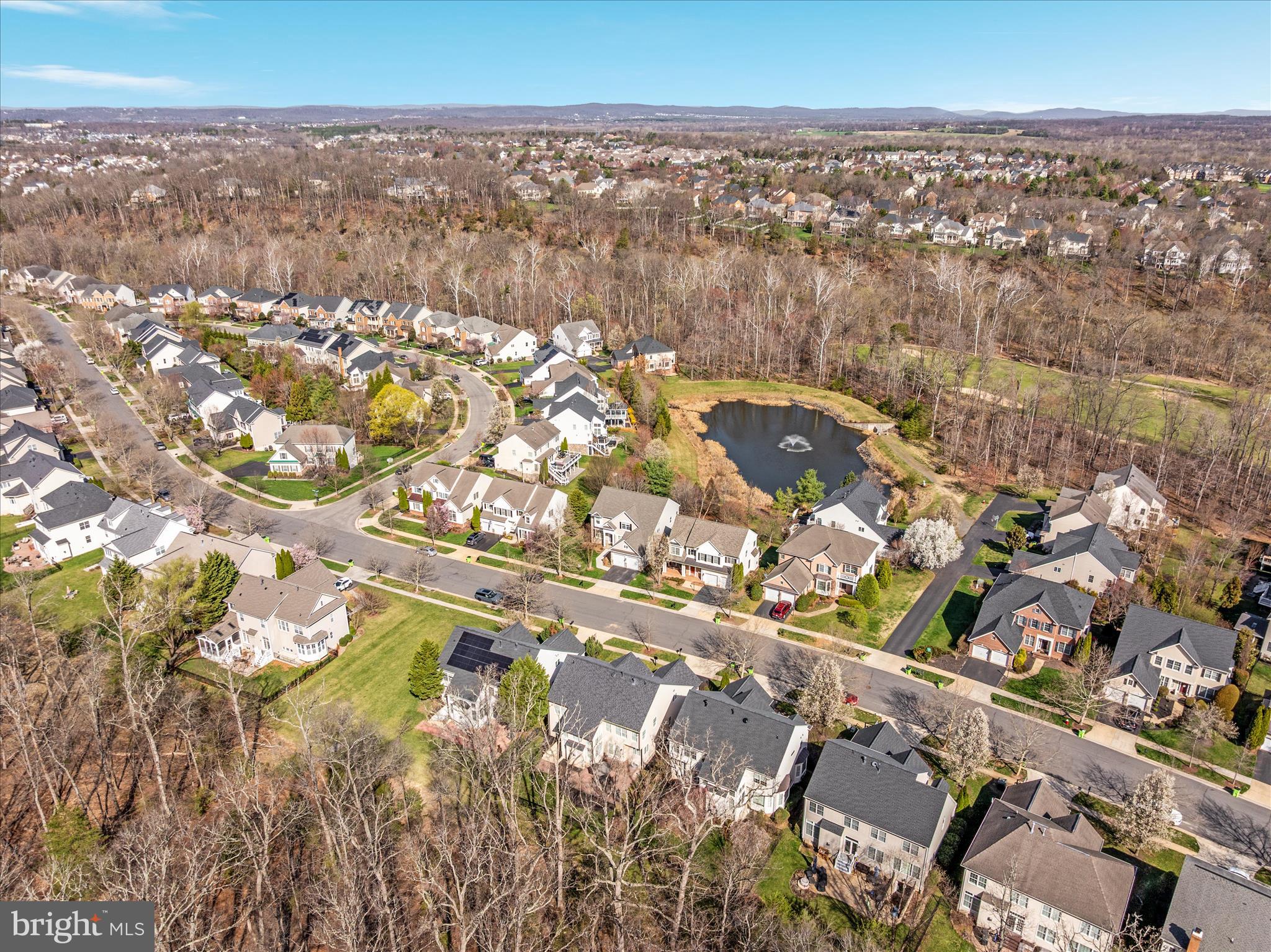 LANSDOWNE ON THE POTOMAC - Residential