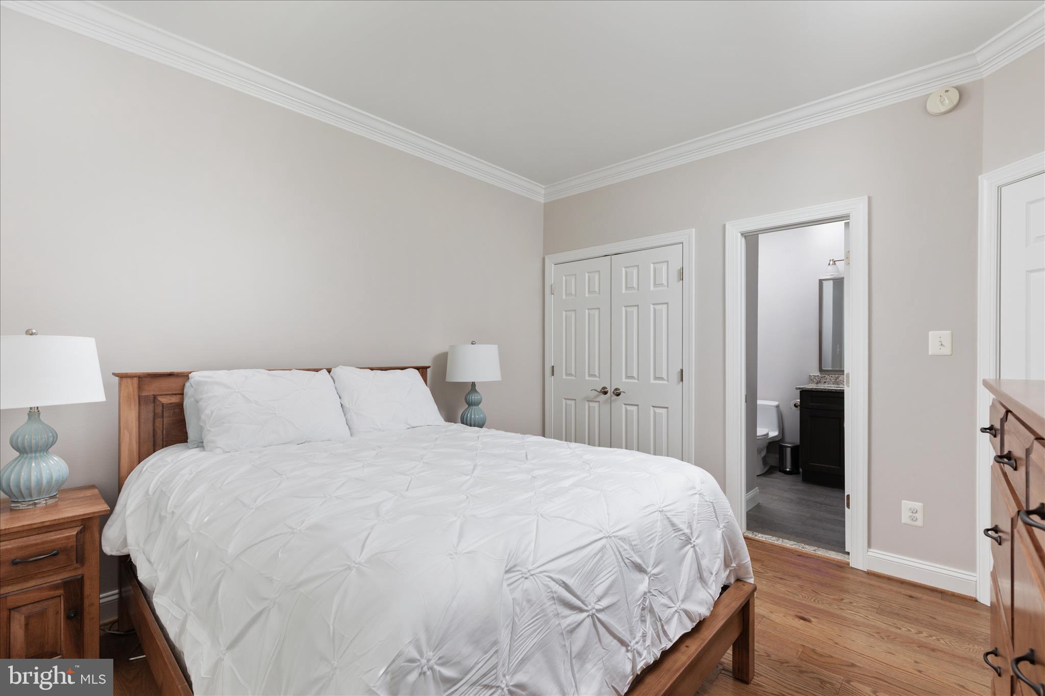 LANSDOWNE ON THE POTOMAC - Residential