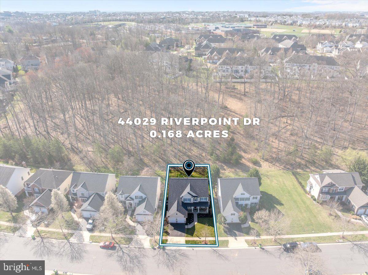 LANSDOWNE ON THE POTOMAC - Residential