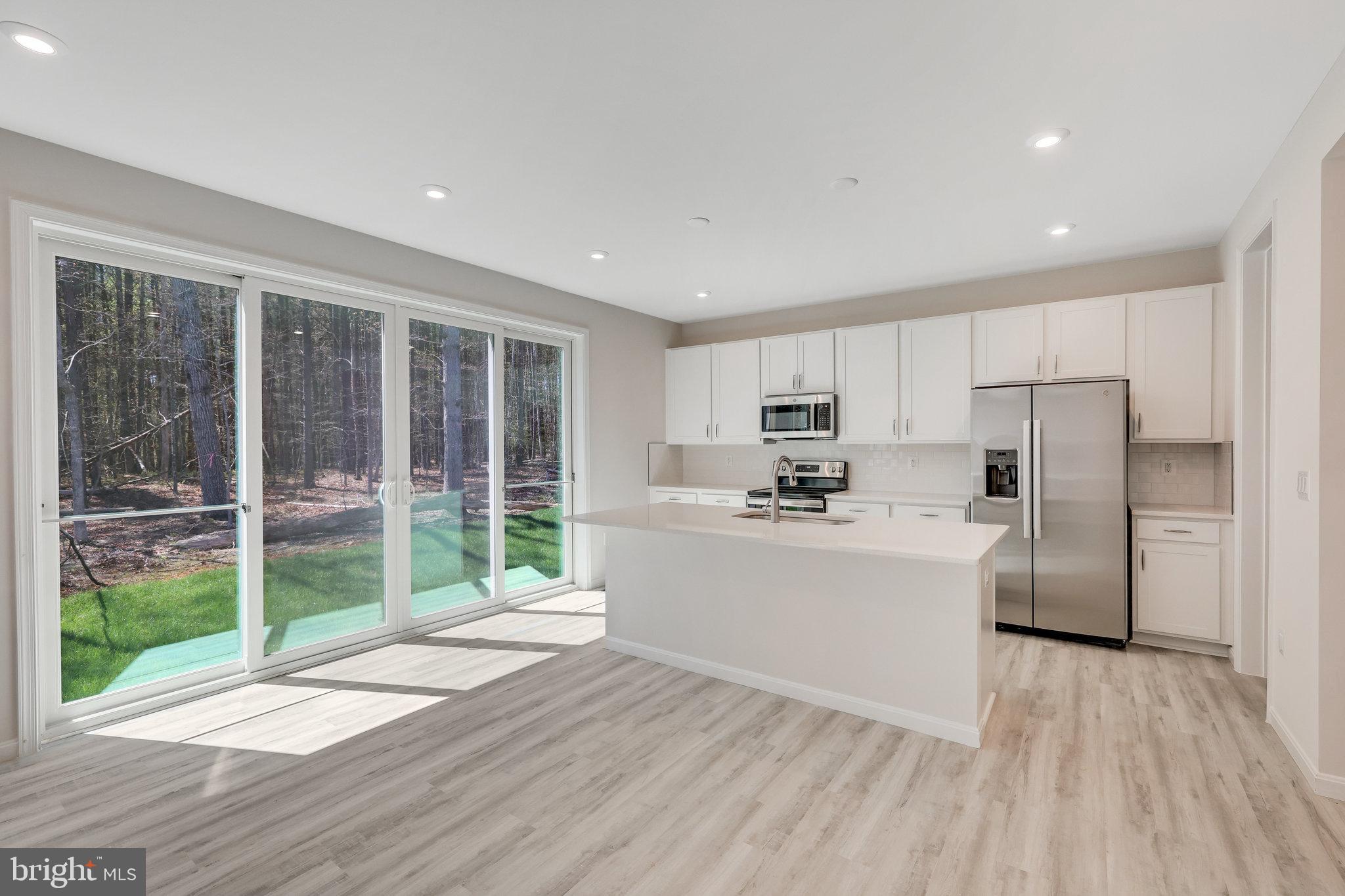 WILDERNESS SHORES - Residential