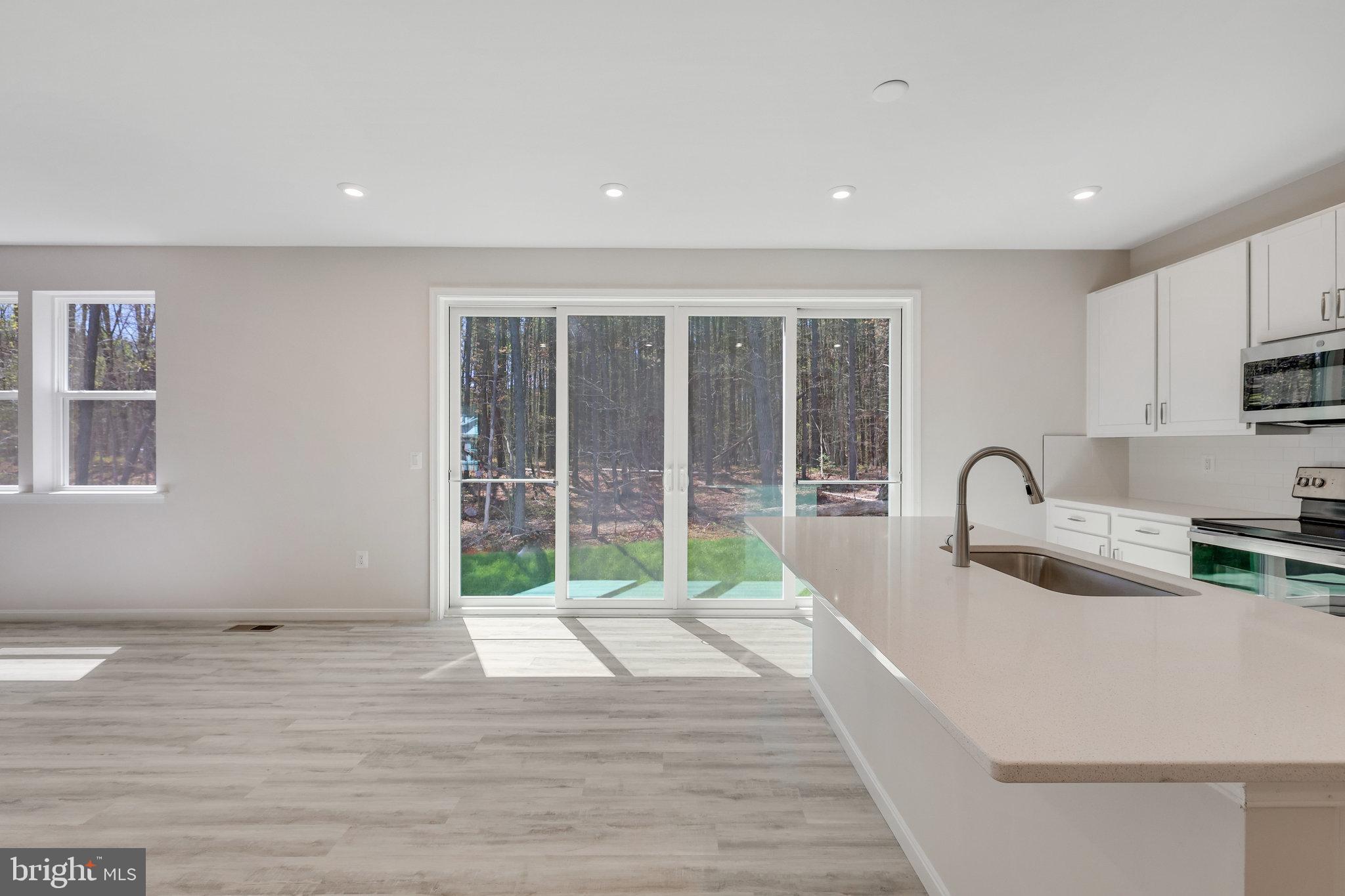 WILDERNESS SHORES - Residential