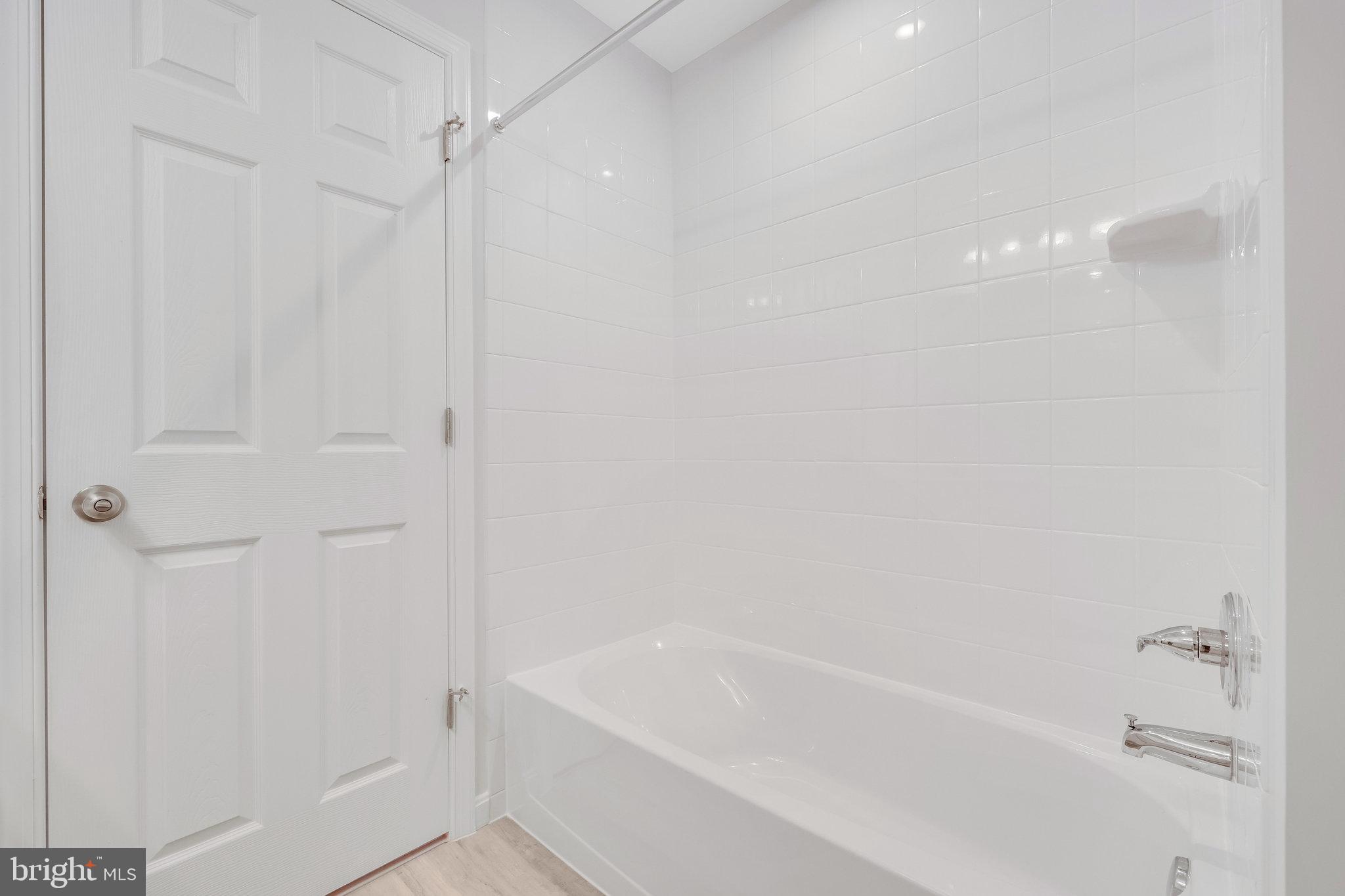 WILDERNESS SHORES - Residential