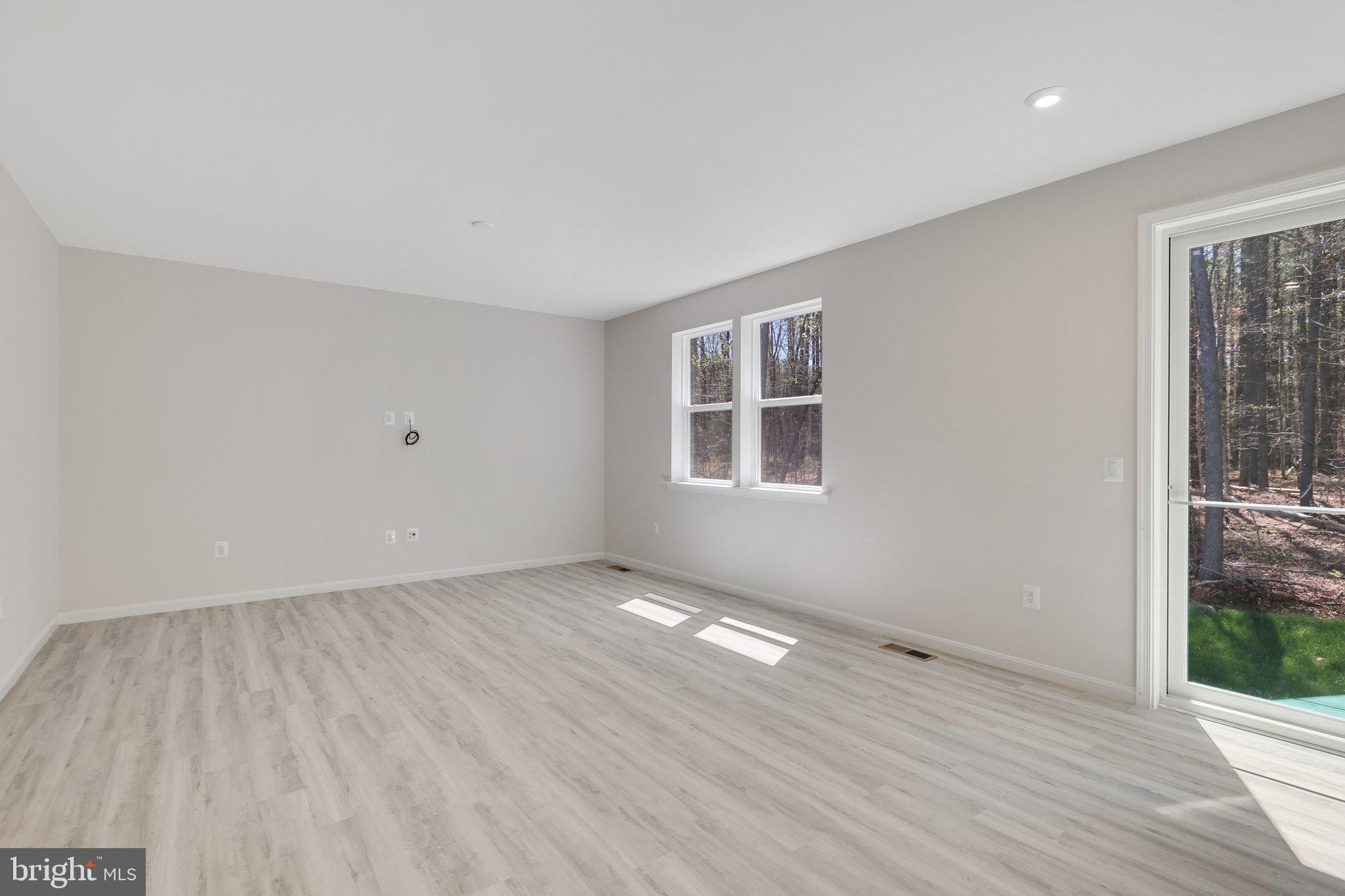 WILDERNESS SHORES - Residential