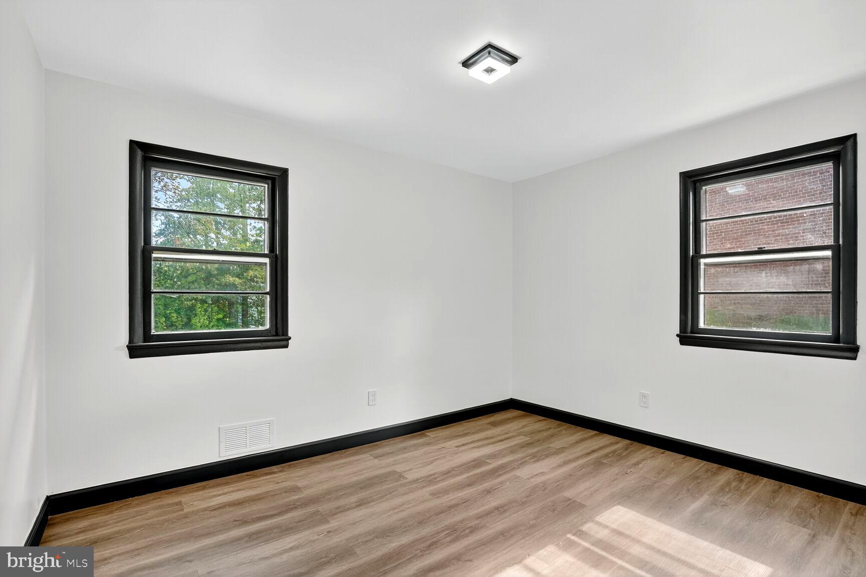 FOREST HEIGHTS - Residential