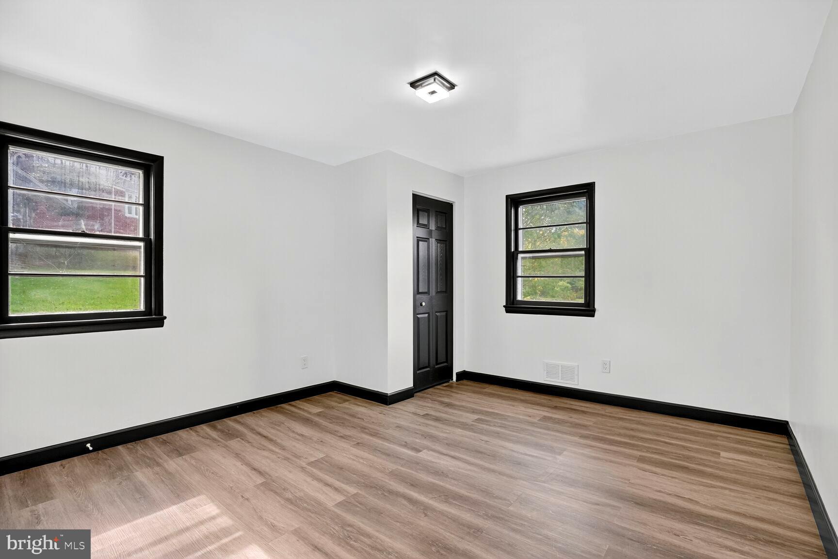 FOREST HEIGHTS - Residential