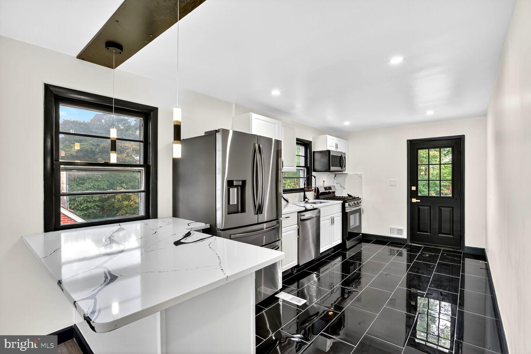 FOREST HEIGHTS - Residential